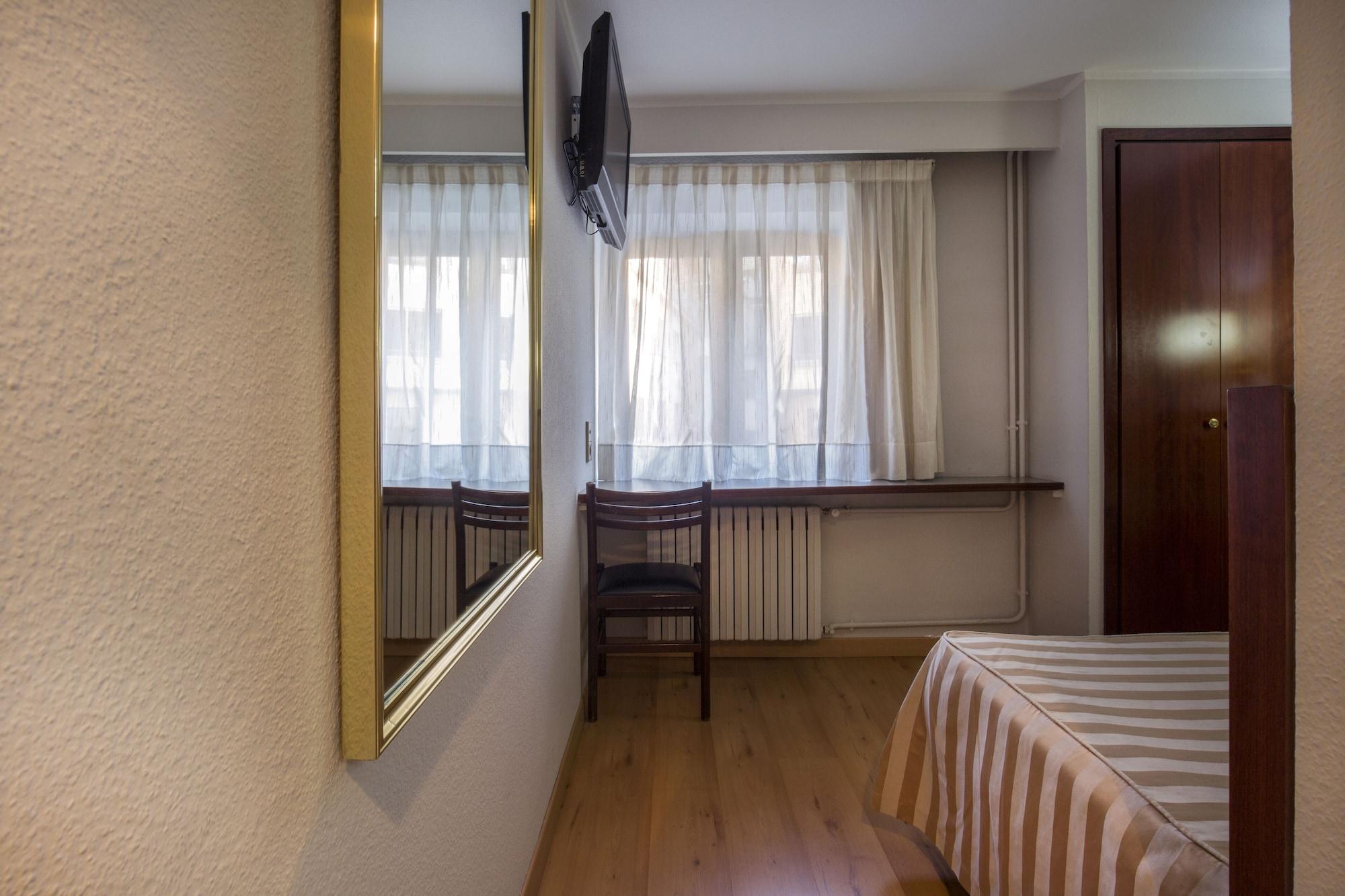Hotel Comtes D'urgell 3*