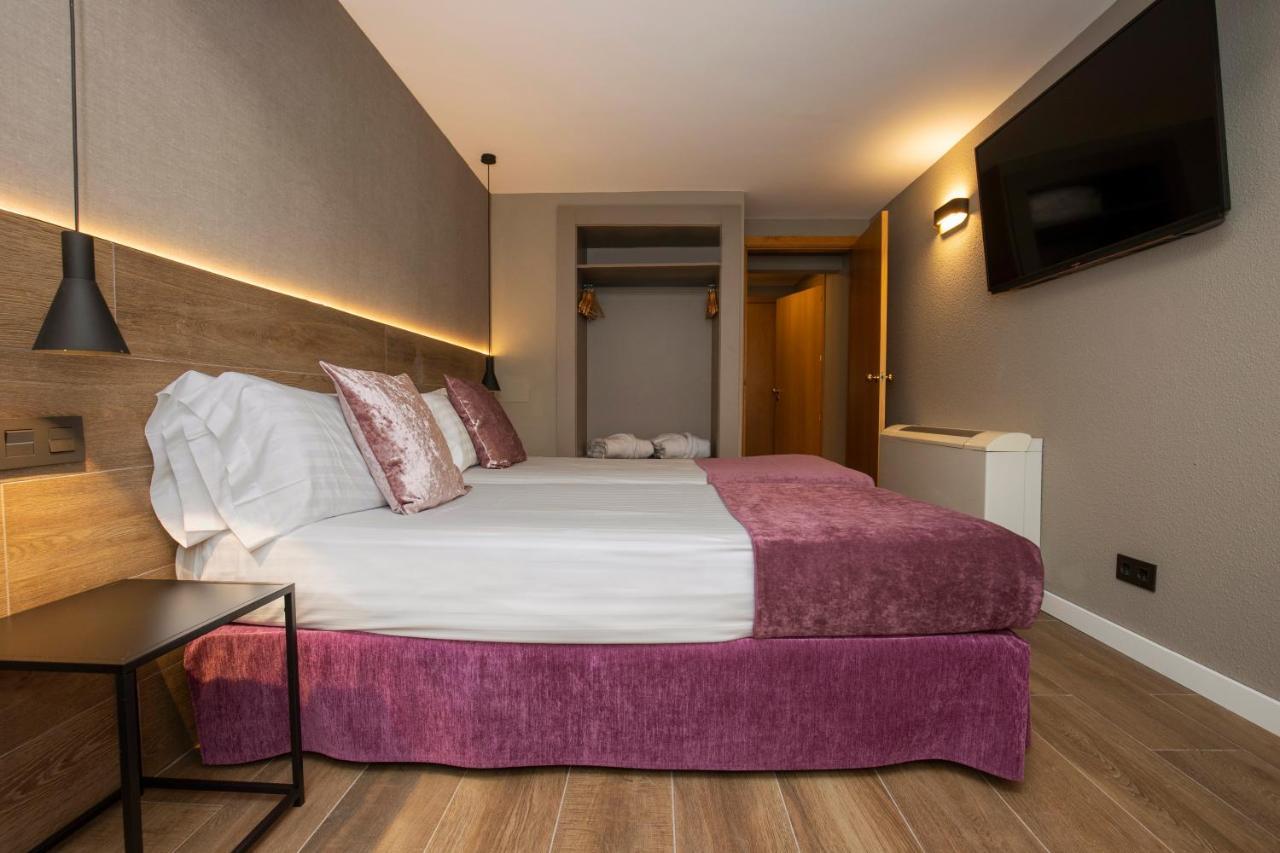 Yomo Eureka Hotel 4*