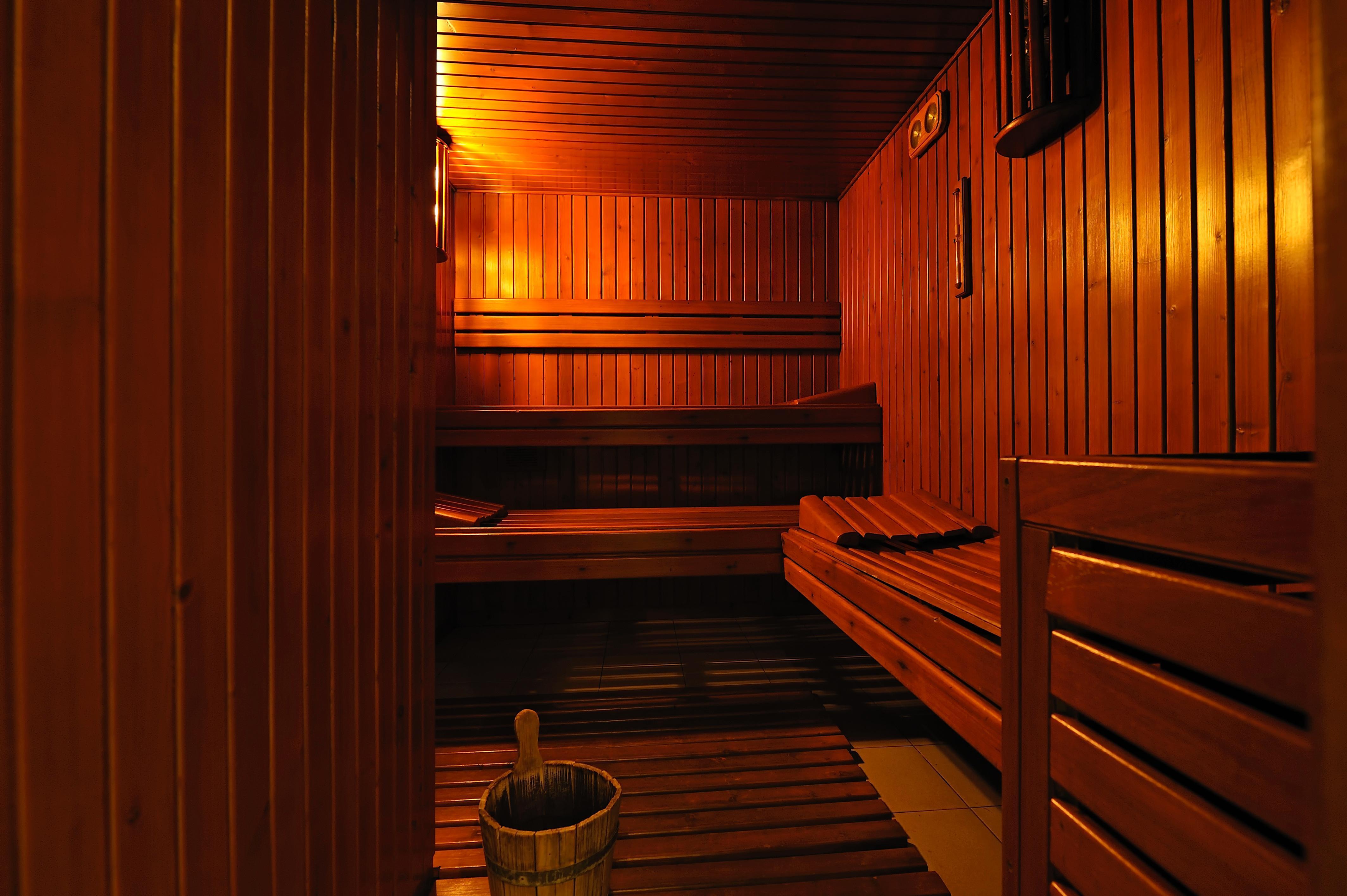 Hesperia 4*