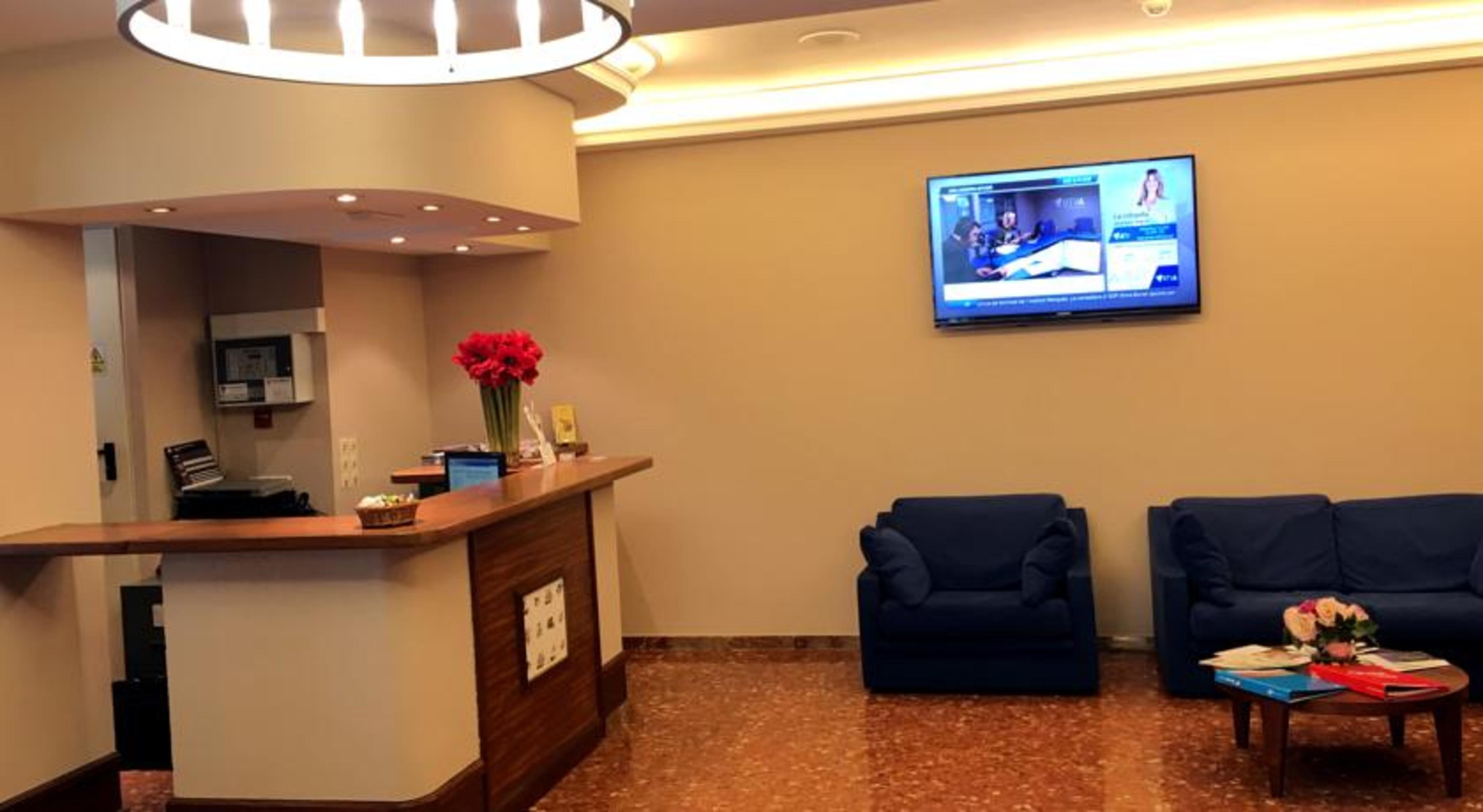 Evenia Oros Hotel 3*