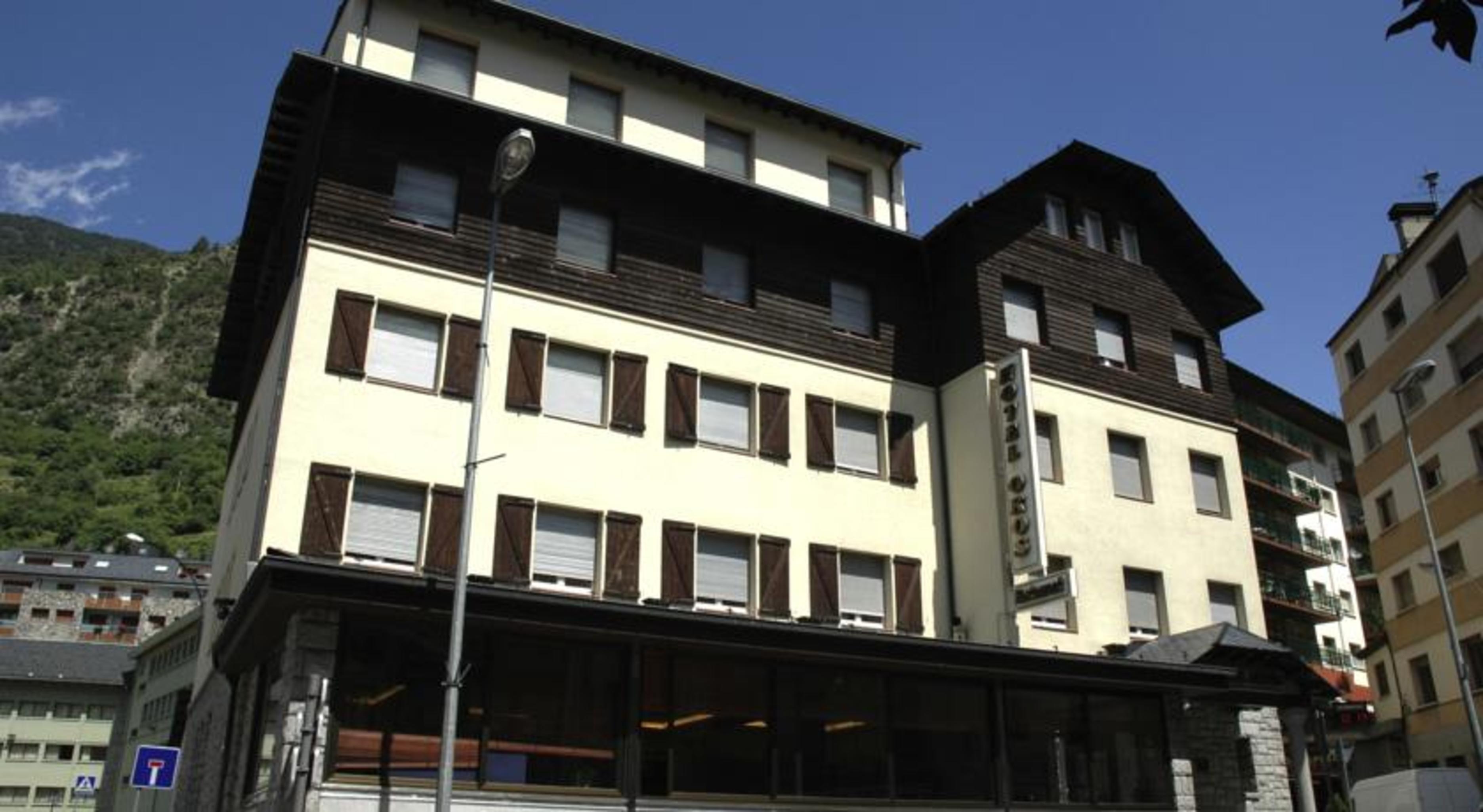Evenia Oros Hotel 3*