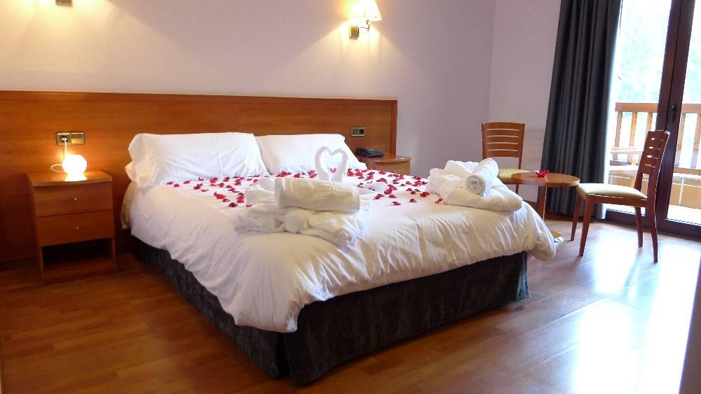 Hotel & Niunit El Serrat