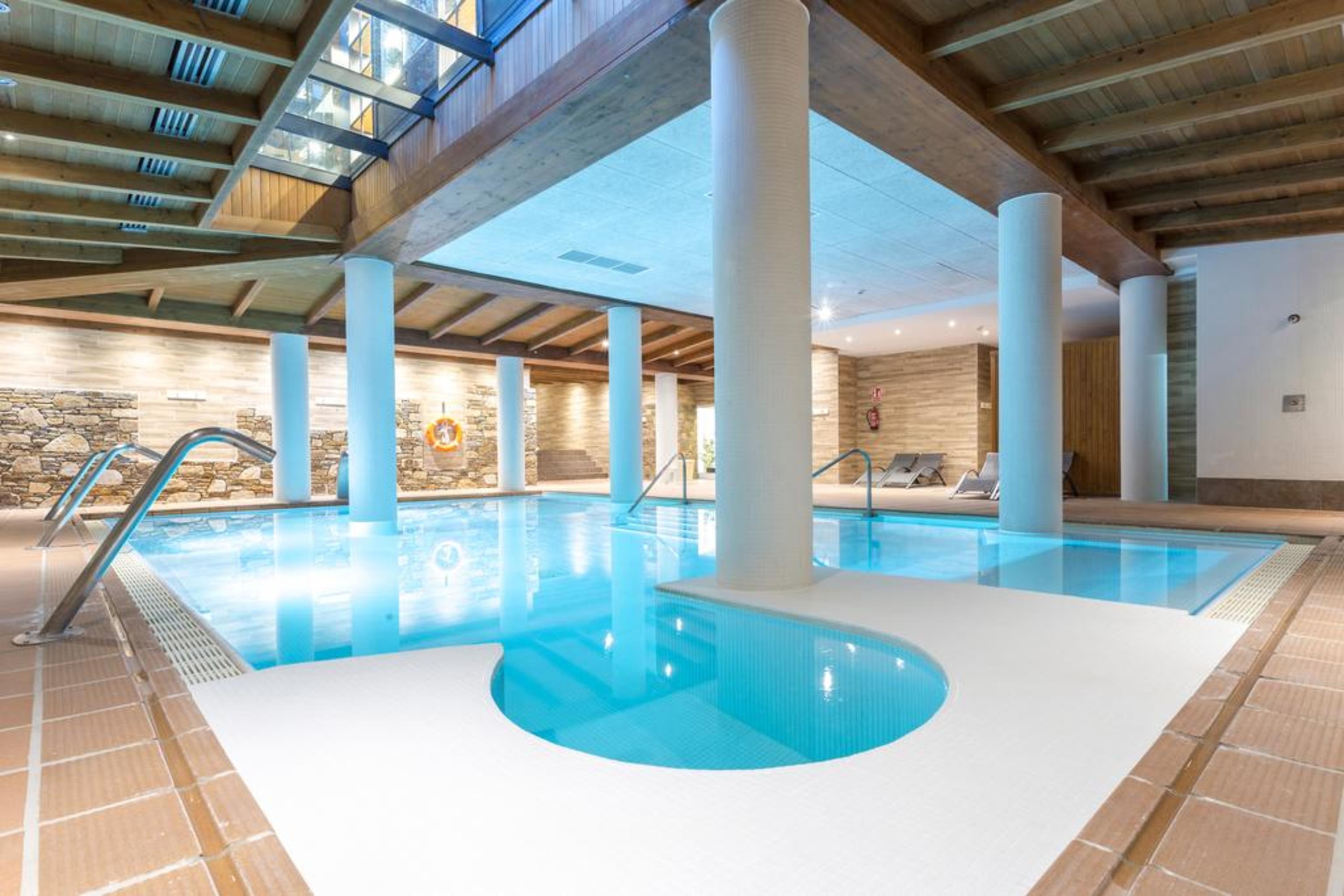 Hotel Aj And Canillo