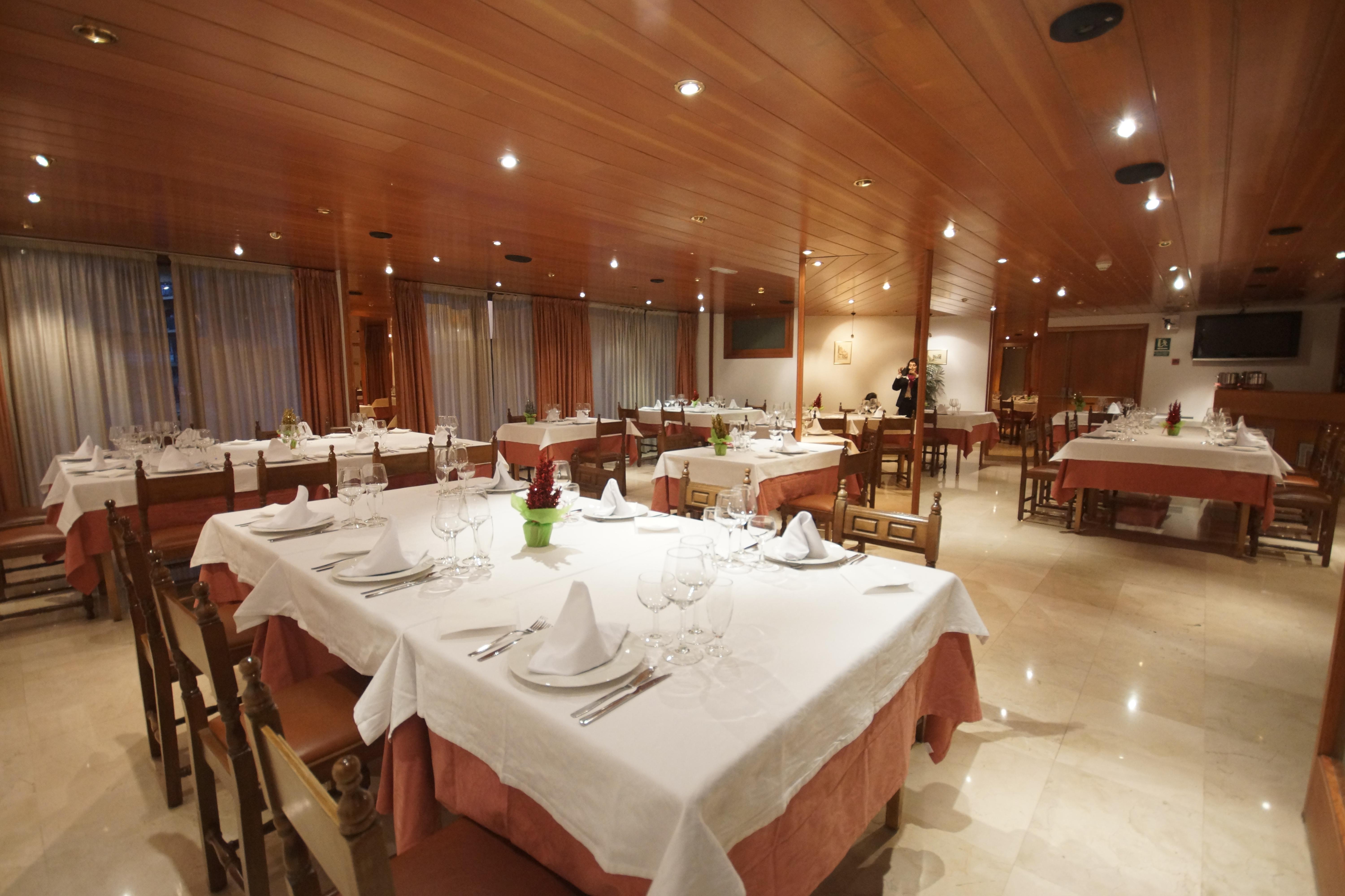Folch Hotel 3*