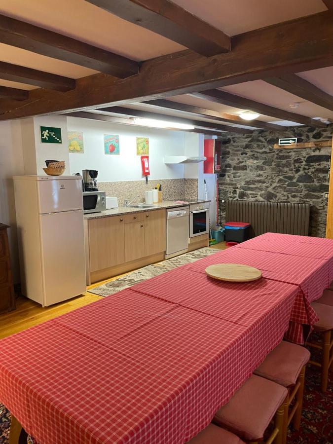 Casa Vella Popaire *