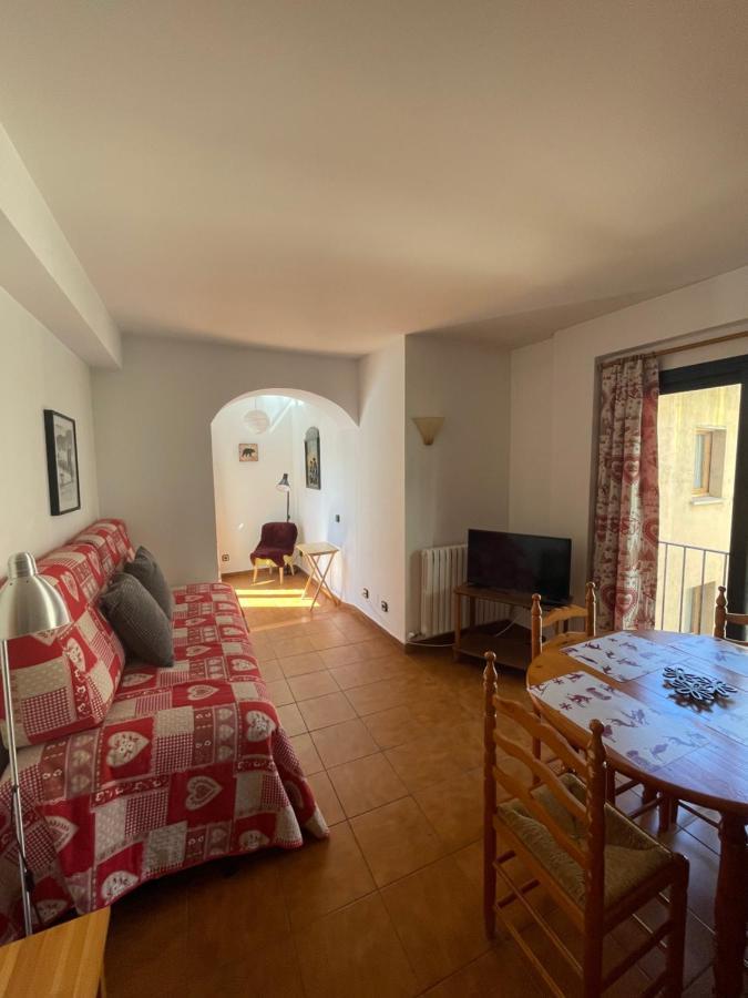 Casa Vella Popaire Apartamento *