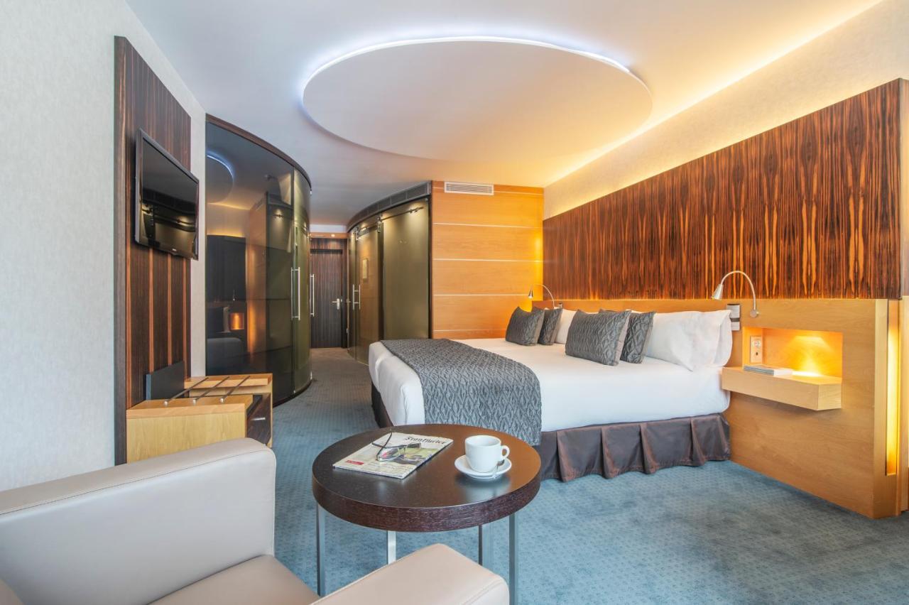 Starc By Pierre & Premium