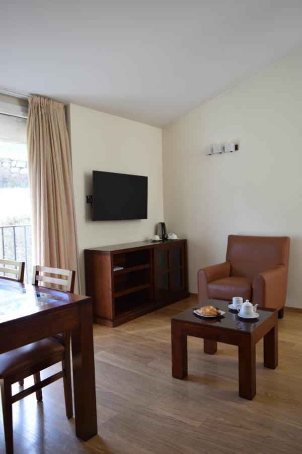 Obaga Blanca & Hotel