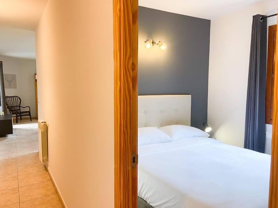 Moderno Y Rustico En Ransol 6pax L By Bonesvacances