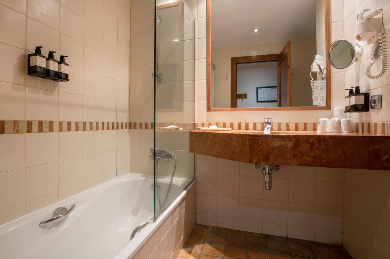 Magic Hotel 4*