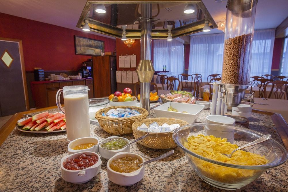 Hotel Encamp 3*