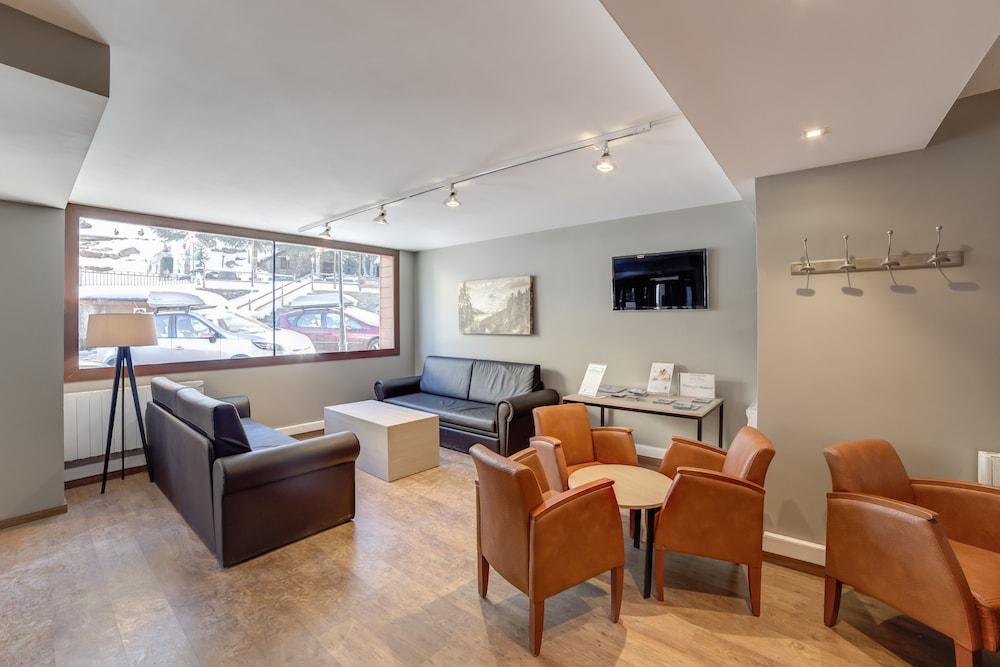 Pierre & Andorra Apartment