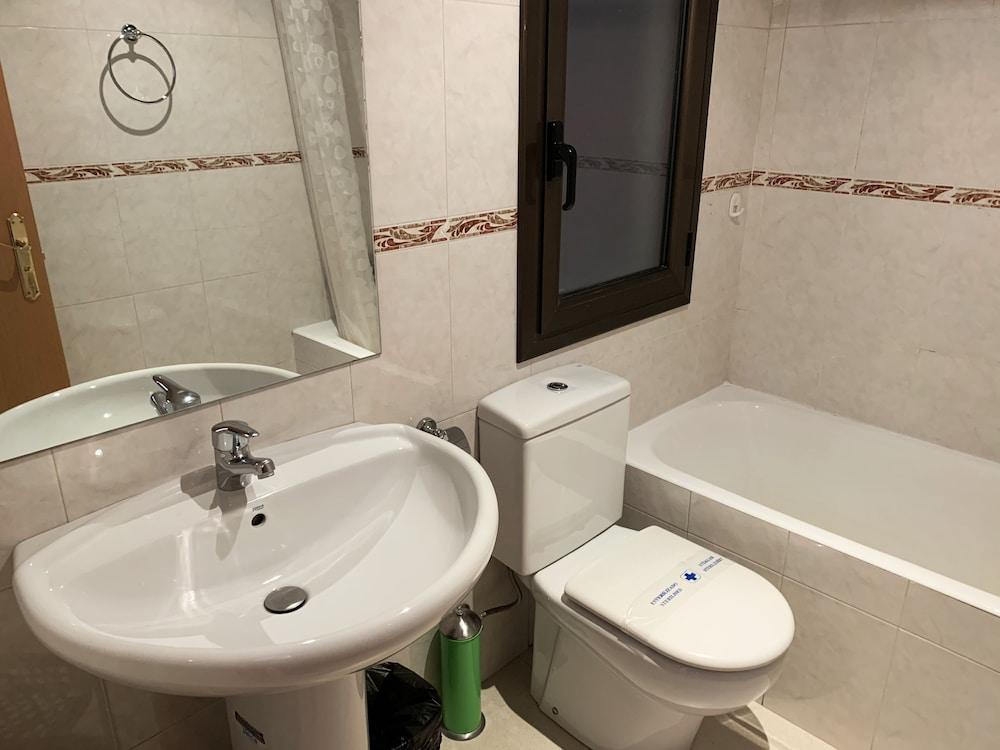 Apartamento Pantebre 3000 *