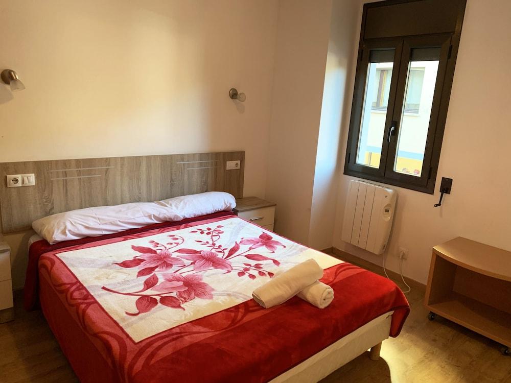 Apartamento Pantebre 3000 *
