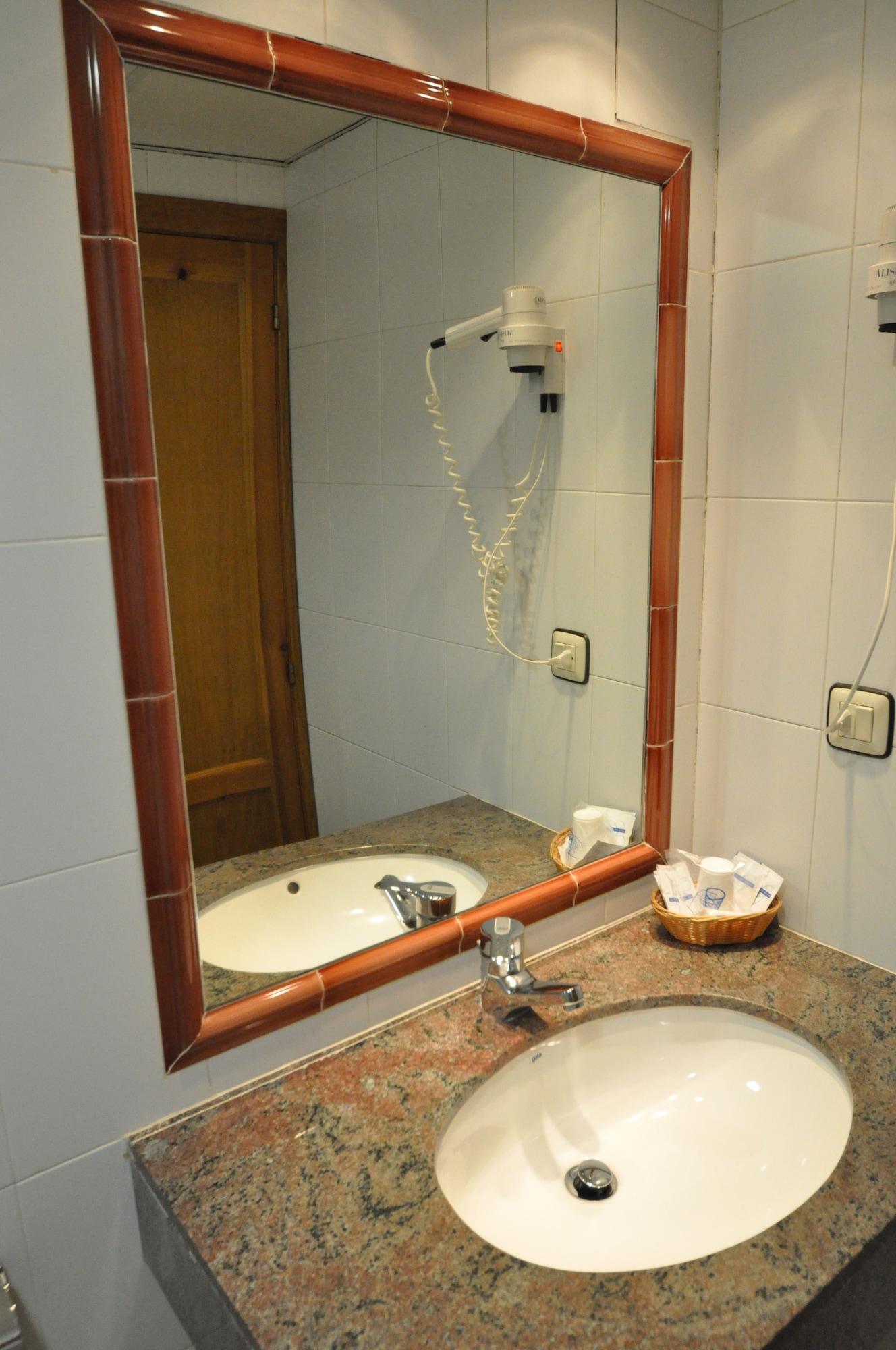 Hotel Yomo Petit Paris