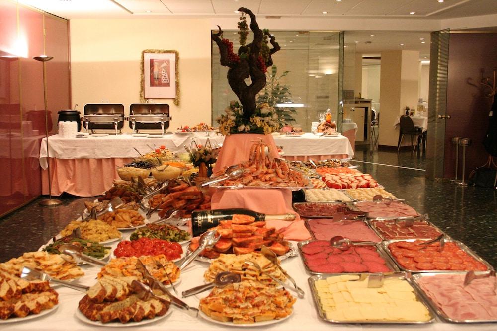 Comtes D'urgell Hotel