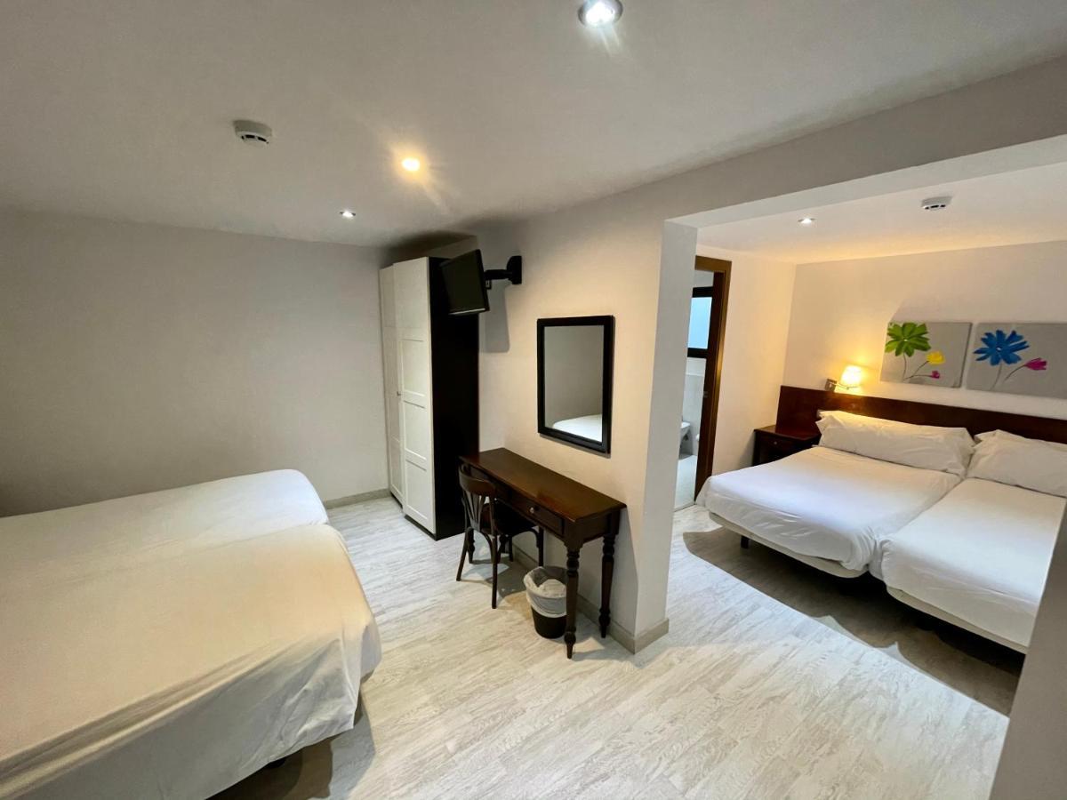 Aston Hotel 3*