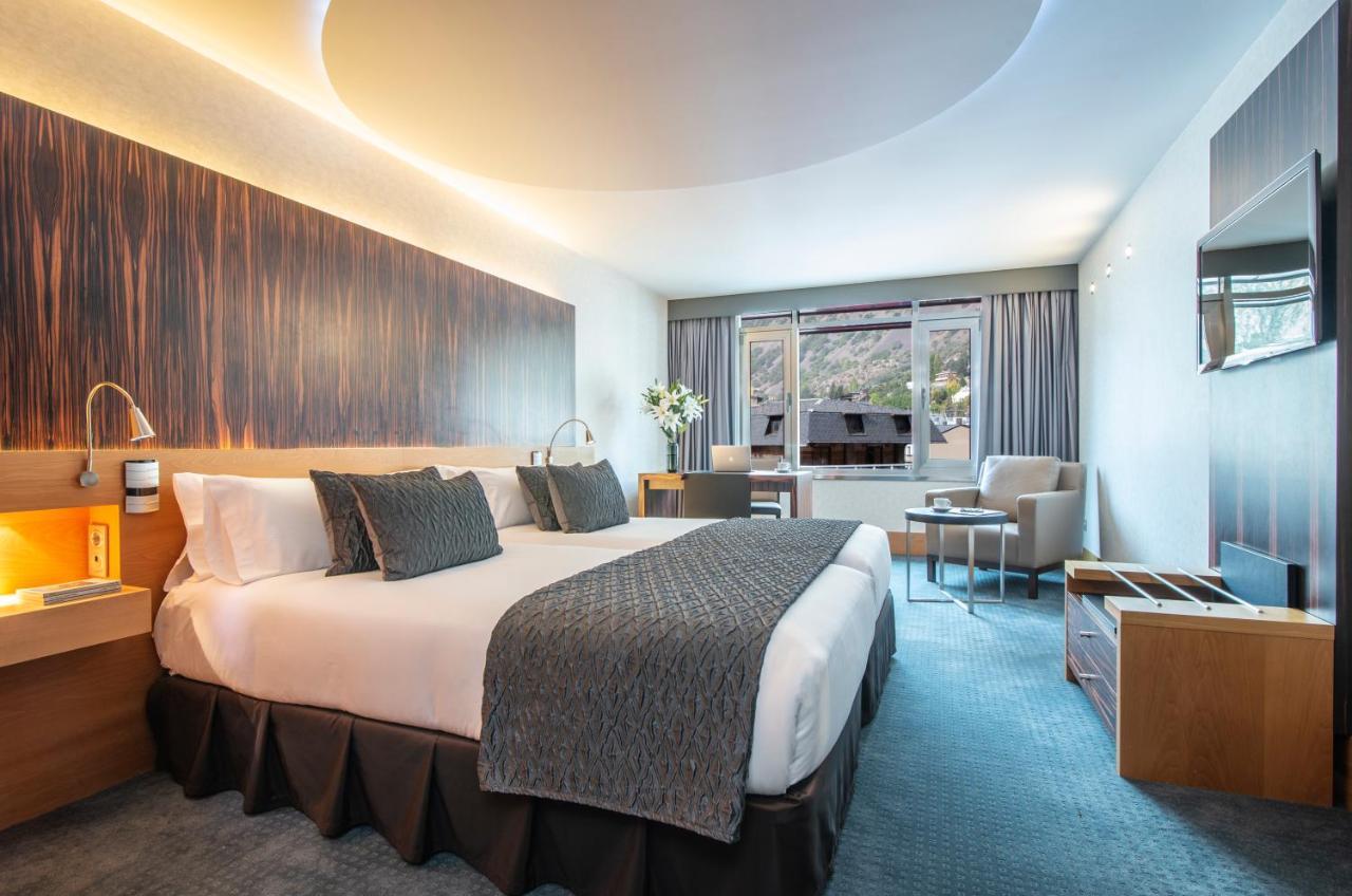 Starc By Pierre & Premium Hotel