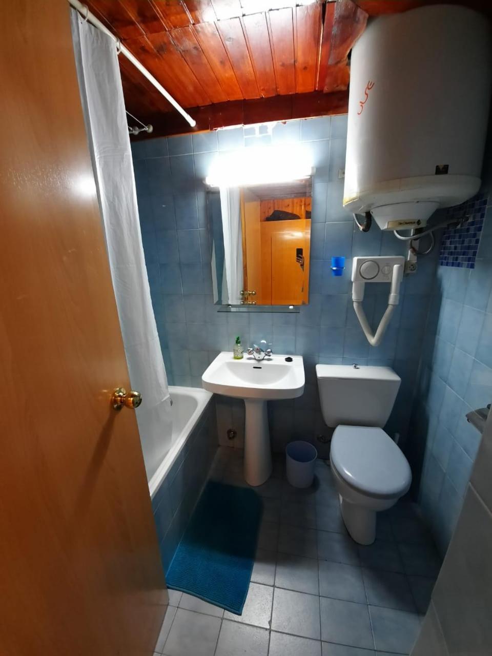 Altissim Placid Pas De La Casa