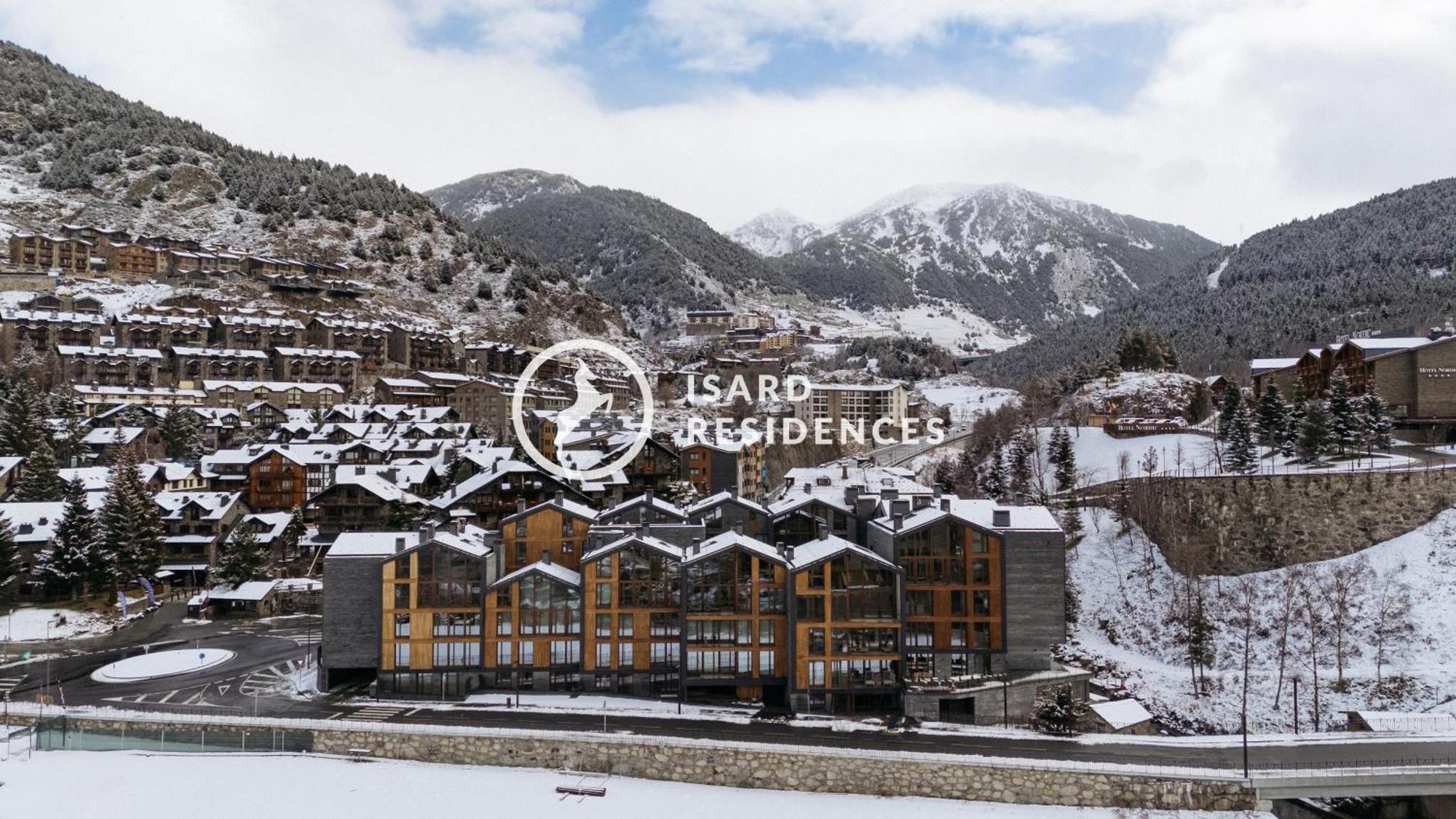 Isard Residences By Leo Apartment