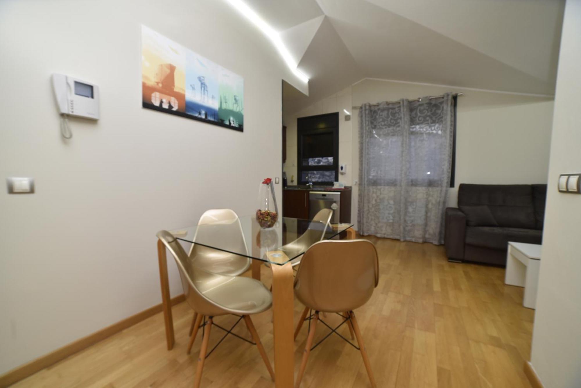 Apartment Encantador Atico Cerca De Caldea, Molleres Hut 6793 Les Escaldes