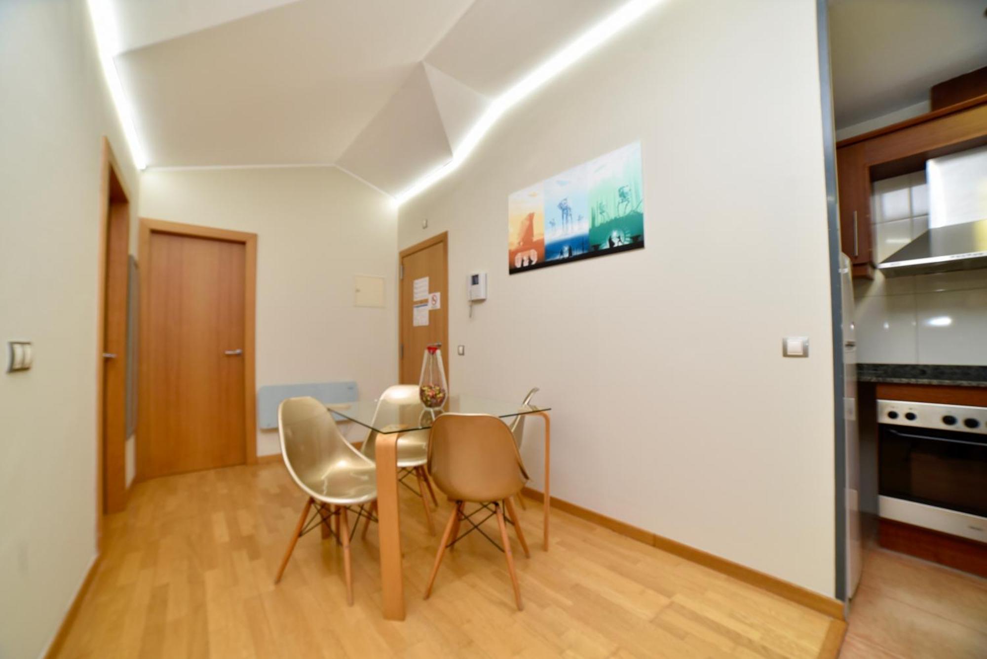 Apartment Encantador Atico Cerca De Caldea, Molleres Hut 6793 *