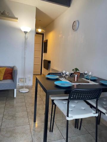 Neus Del Pas Apartament *