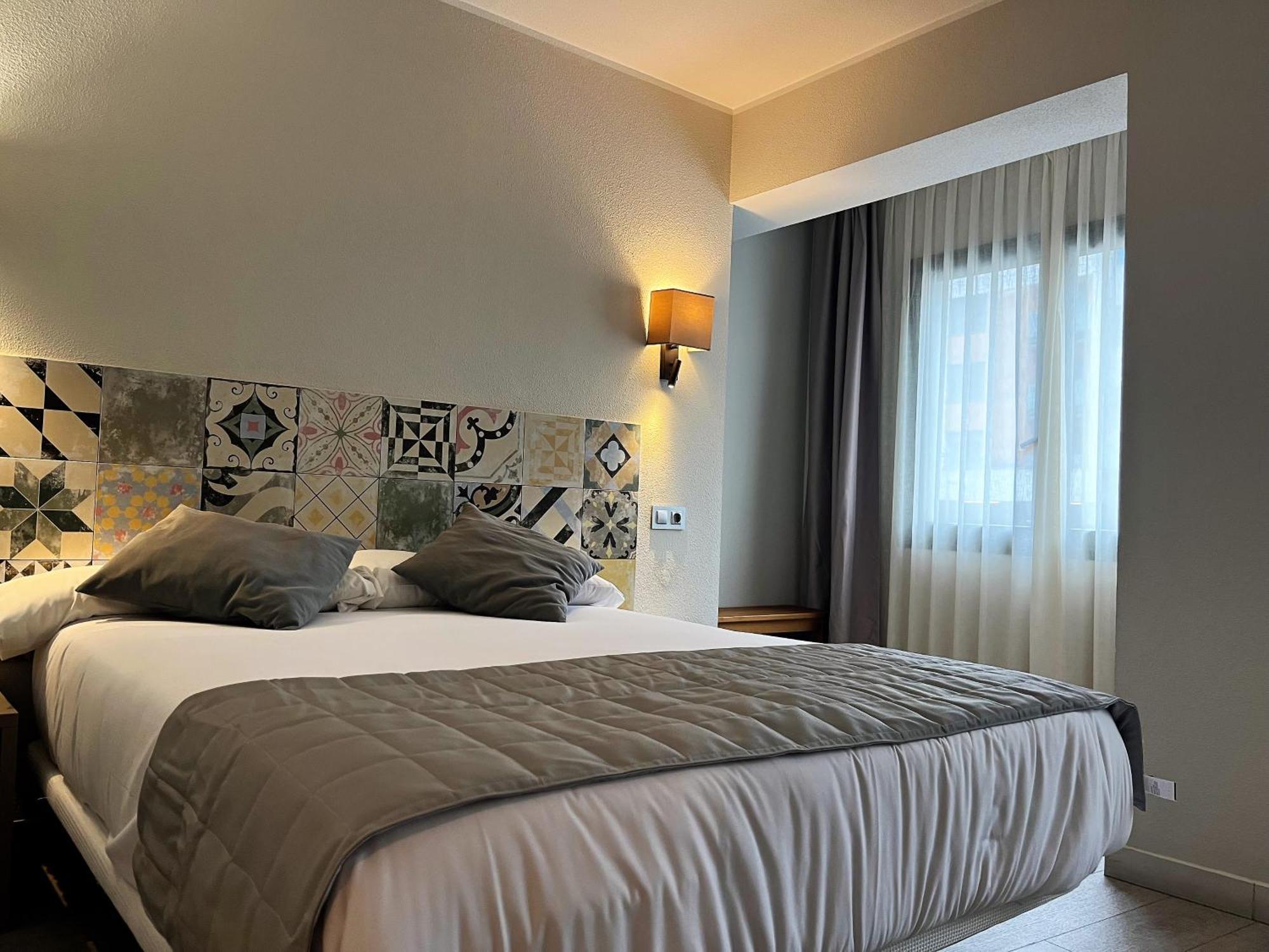 Tudel Hotel