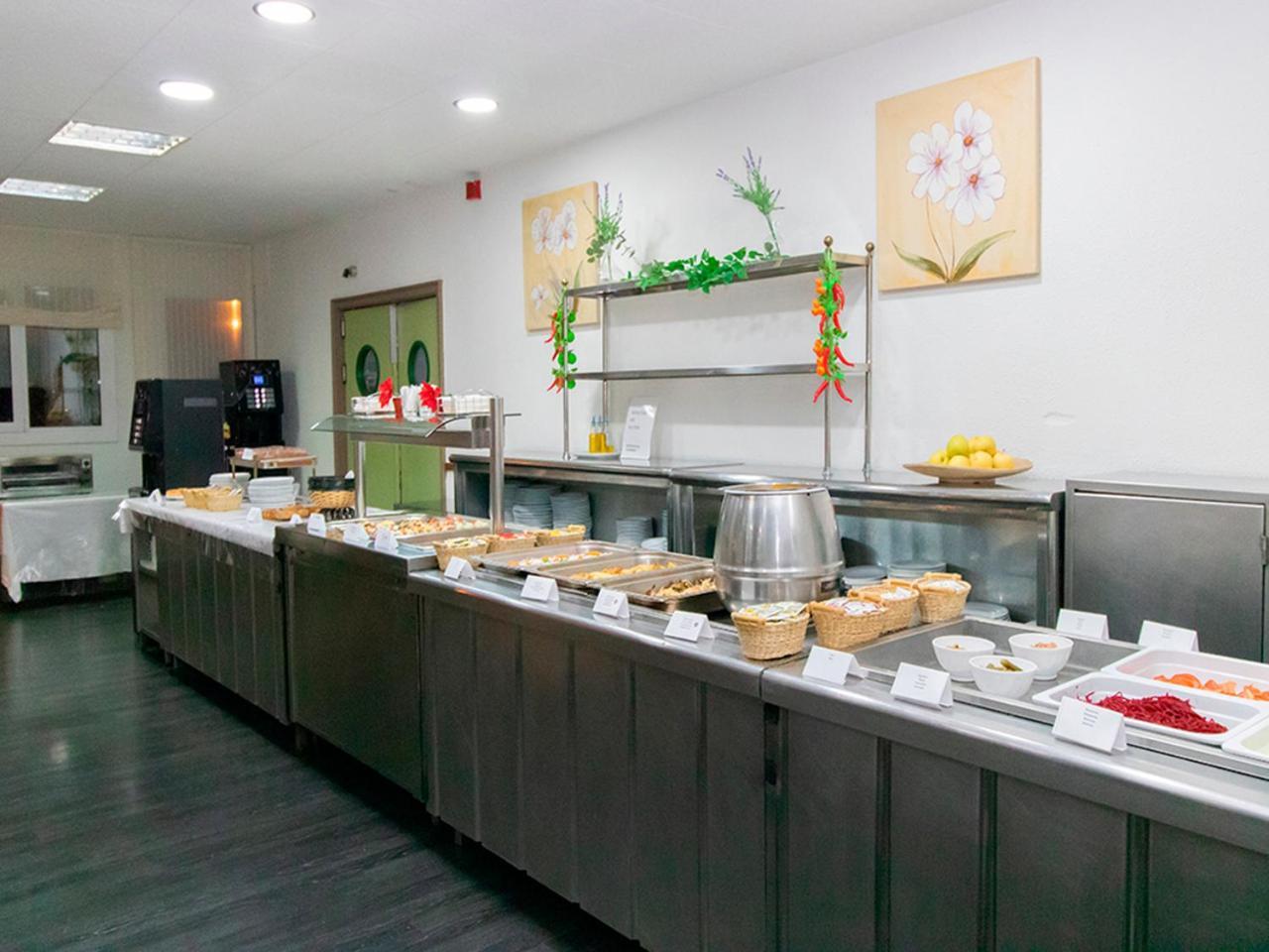 Pere D'urg 3000 Hotel