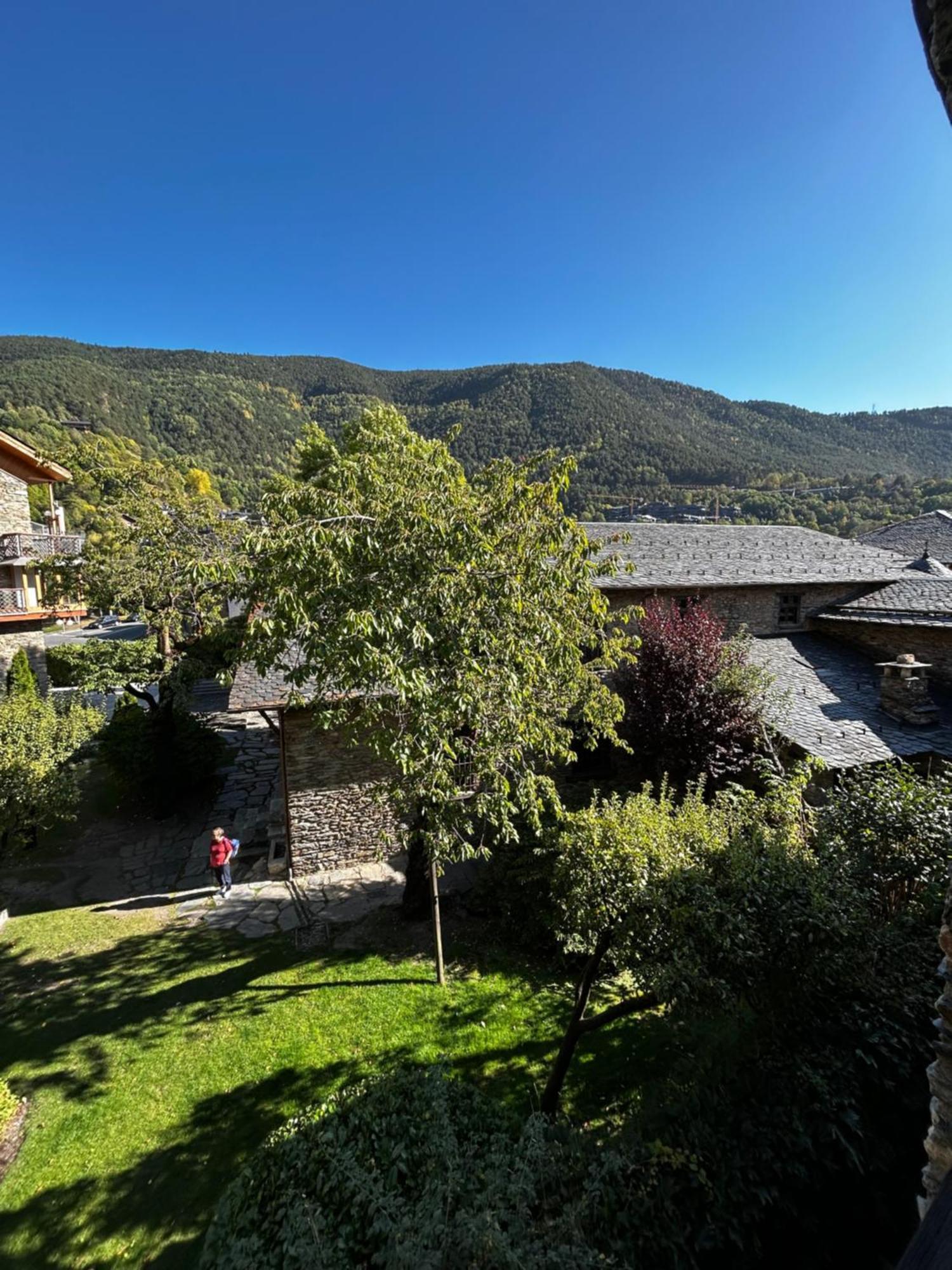 Santa Barbara De La Vall D'ordino Hotel