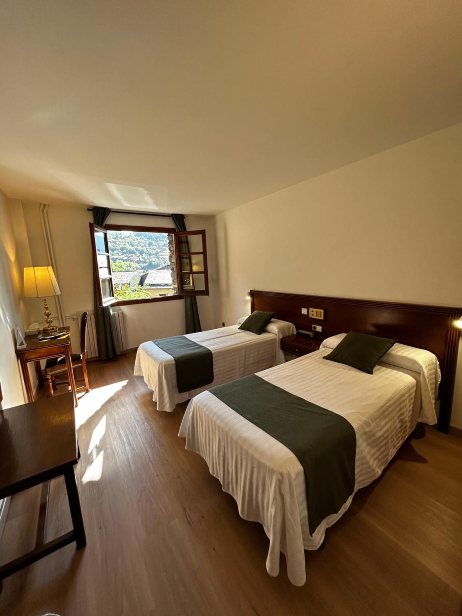 Santa Barbara De La Vall D'ordino Hotel 3*
