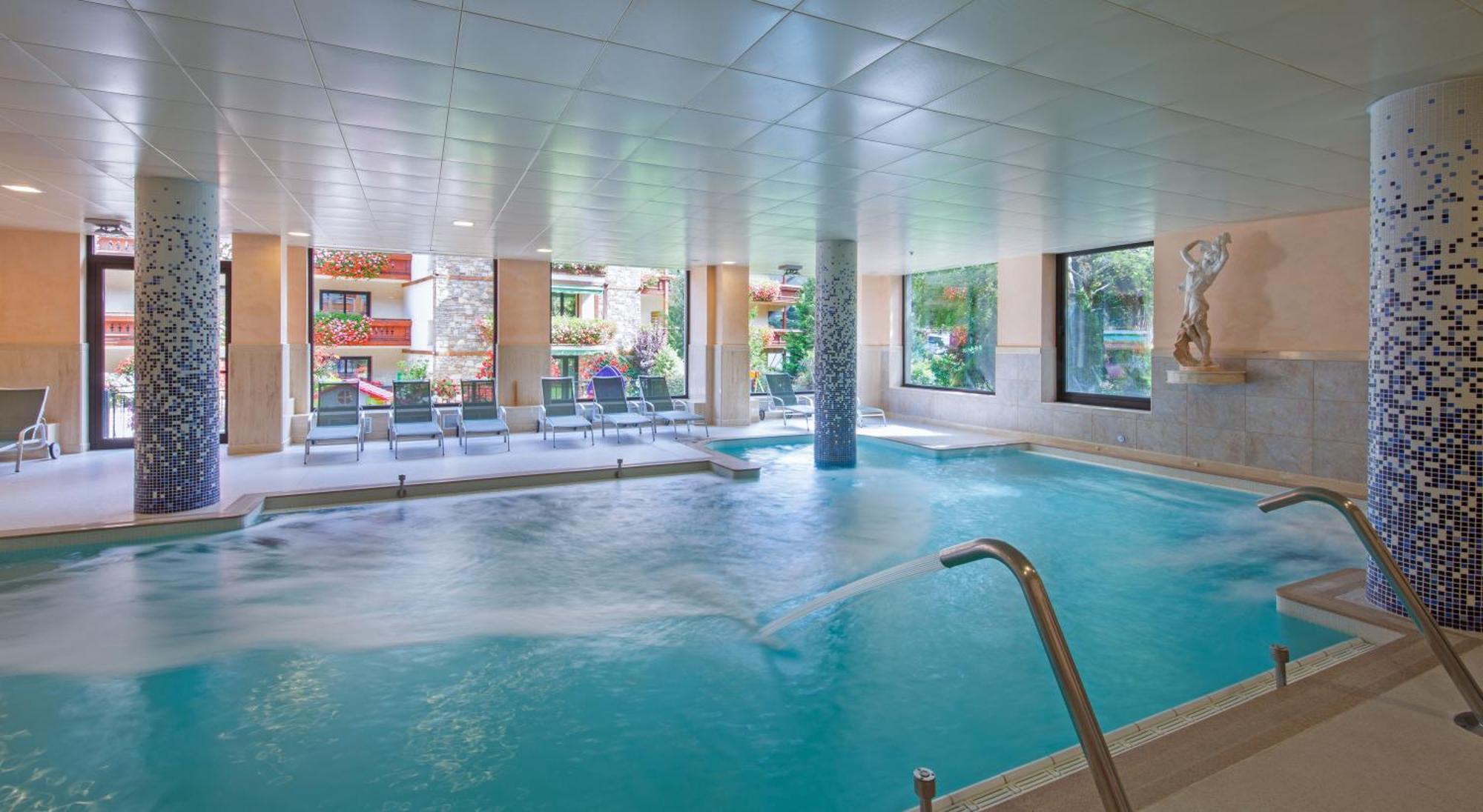Rutllan & Hotel