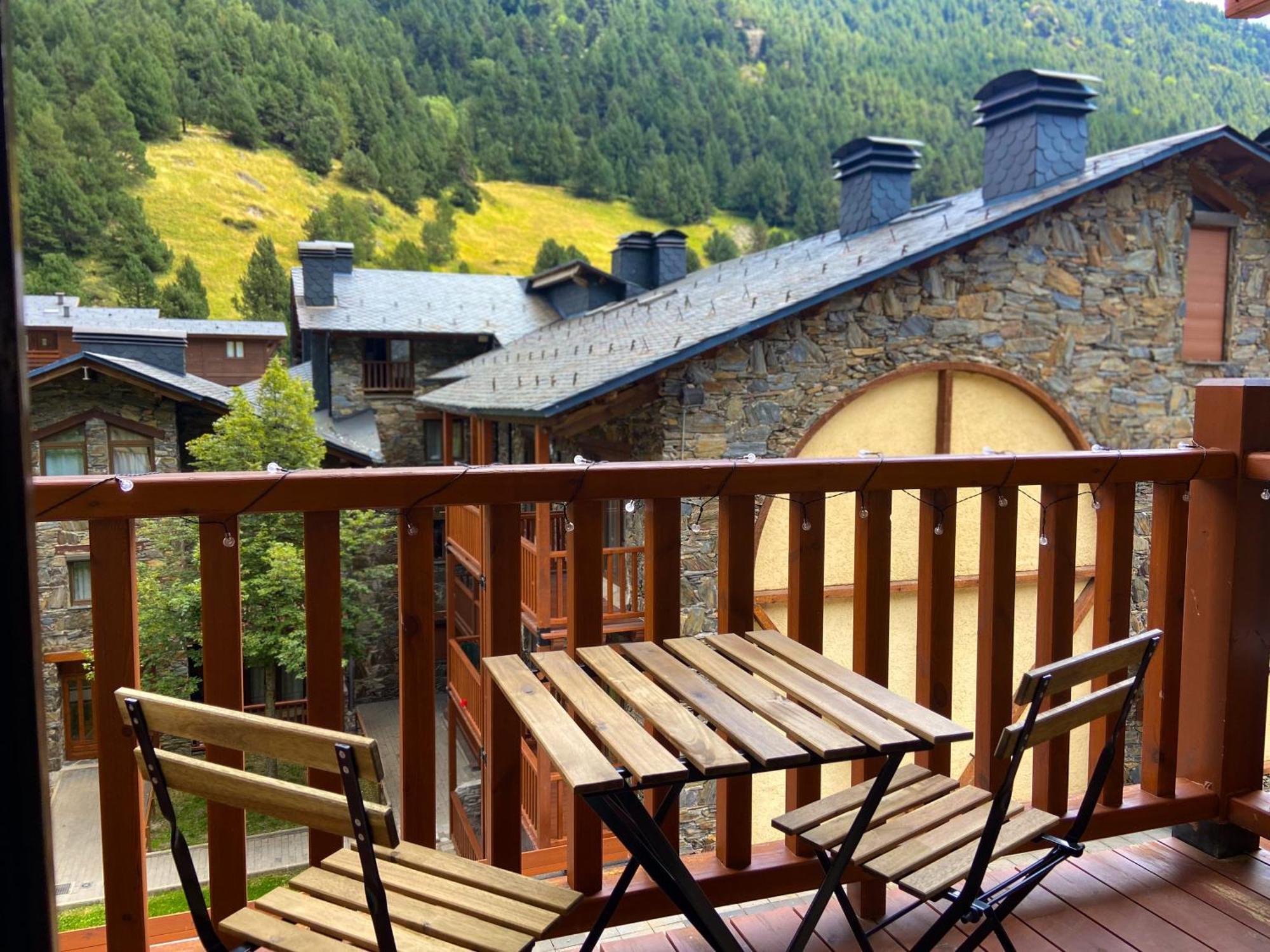 Apartment Modern Black Penthouse En Valle De Incles - Parking Gratis L By Bonesvacances *