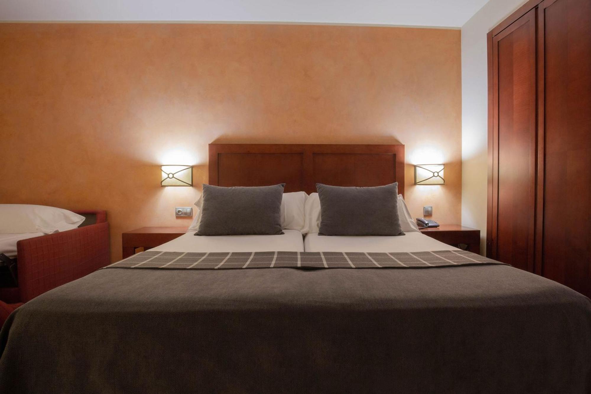 Magic Hotel