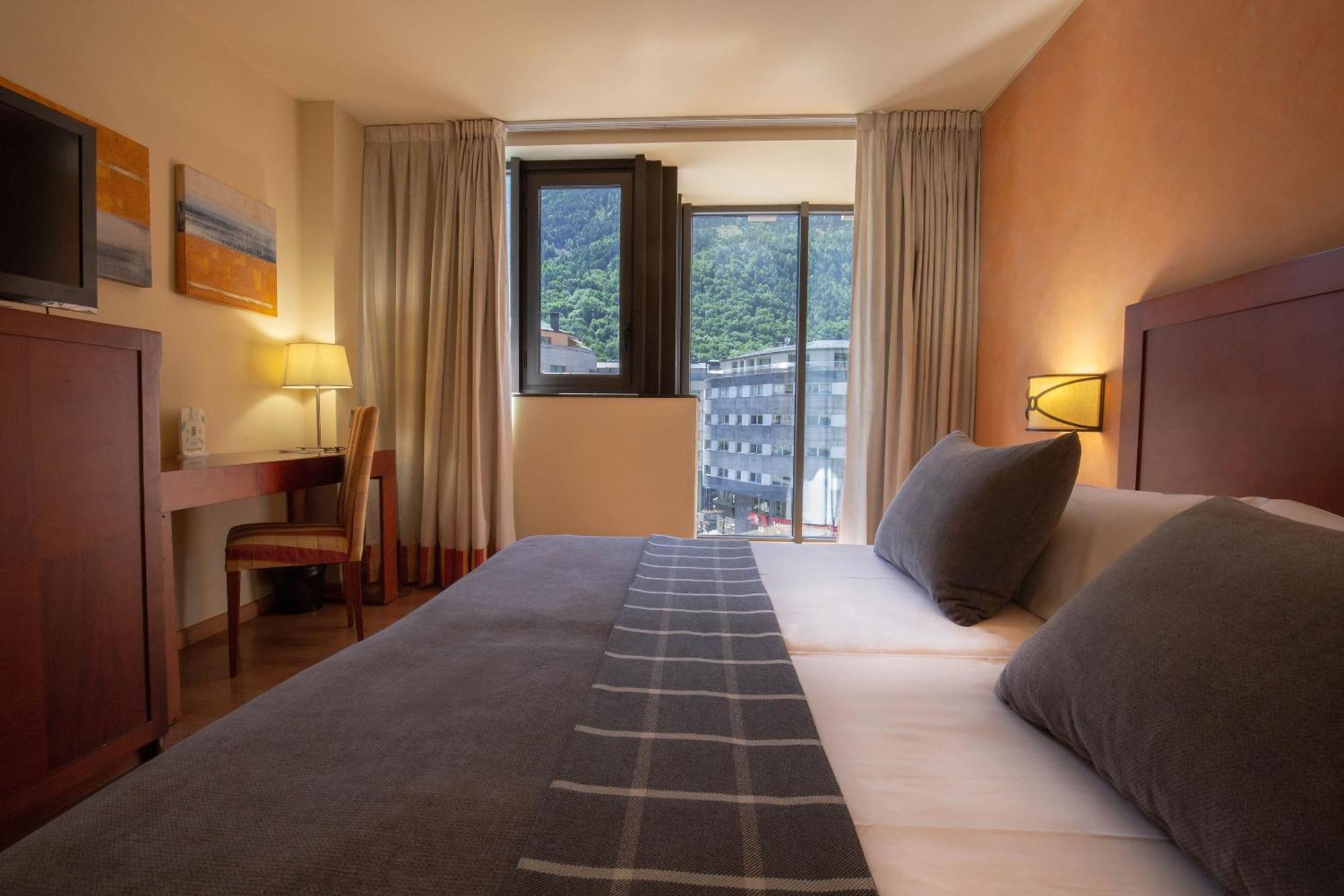 Magic Hotel 4*