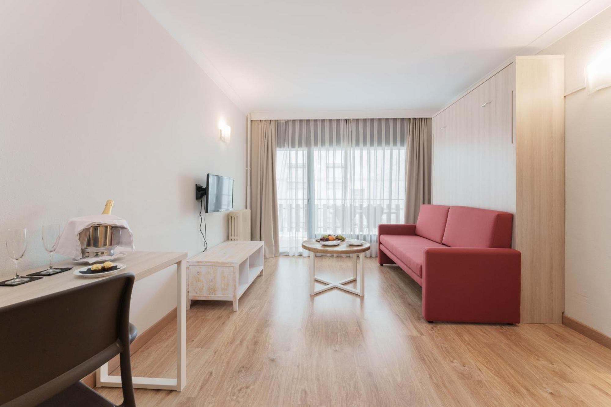 Hotel&apartahotel Serhs Cosmos 3*