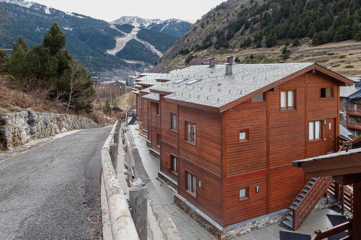 Apartamento Andbnb L Lujo Junto A Grandvalira Con Parking Gratuito Incles