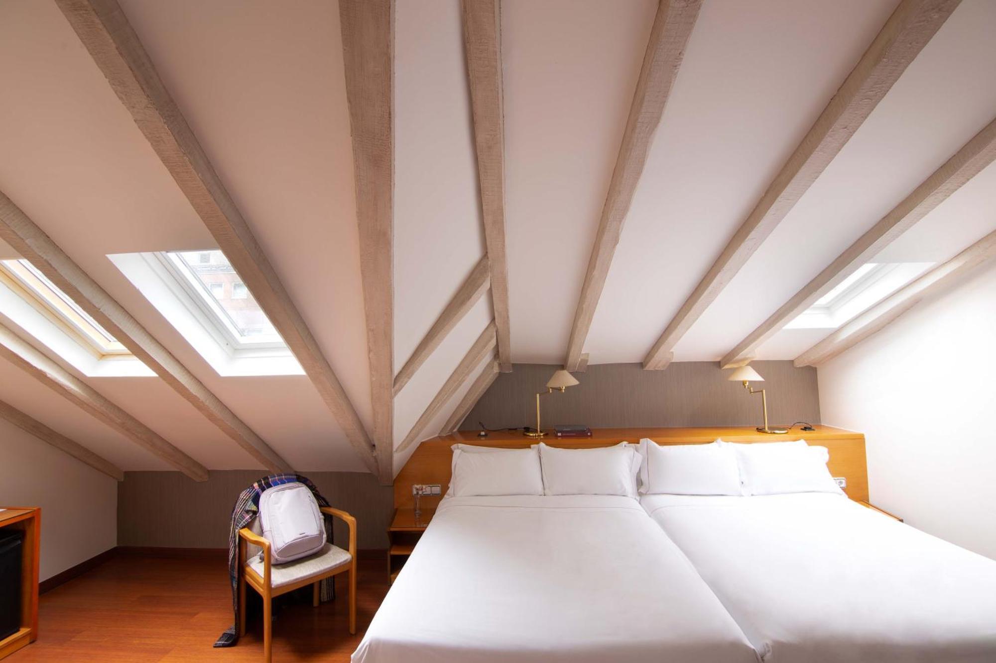 De L'isard Hotel Andorra la Vieja