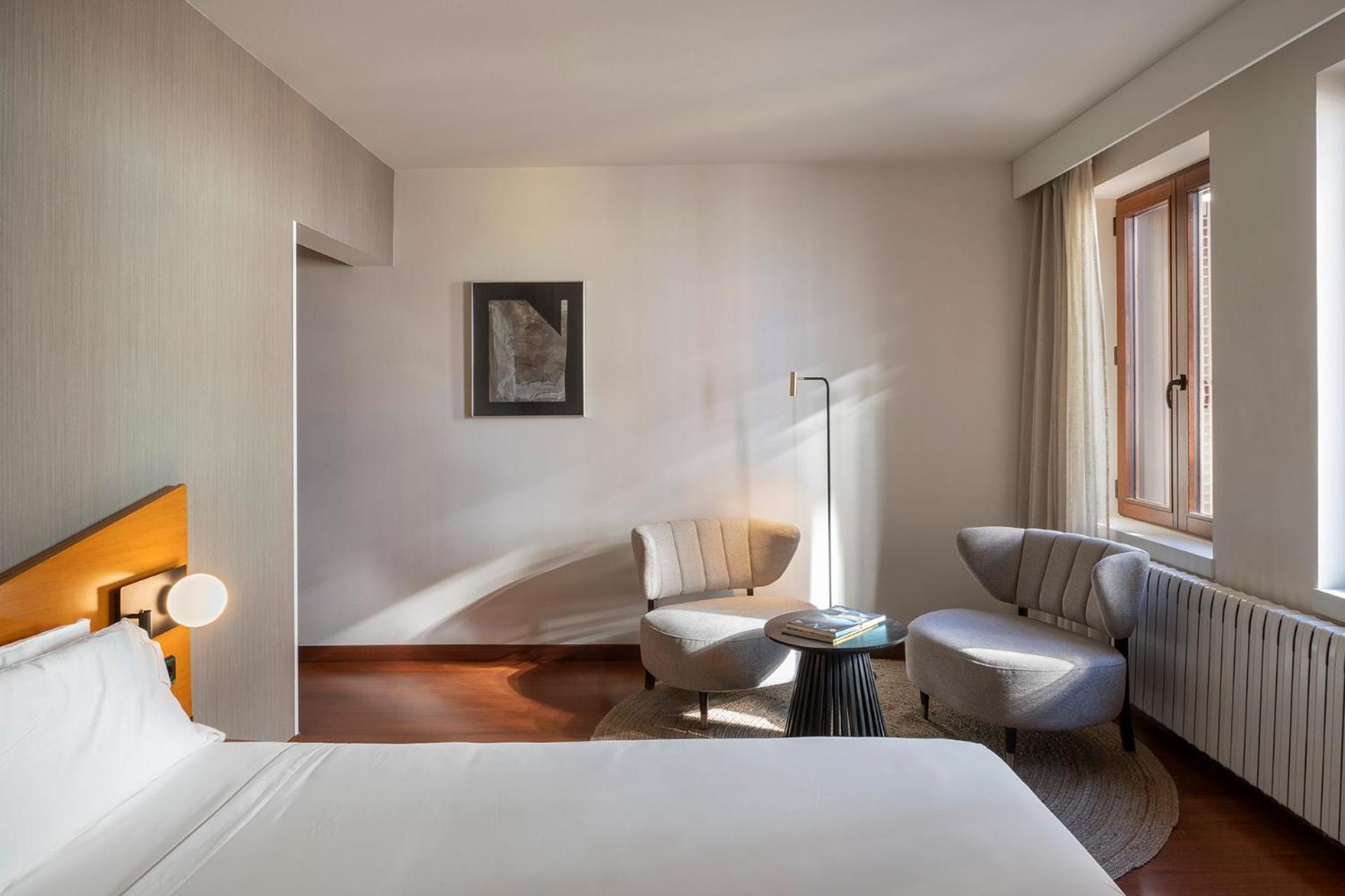 Hotel De L'isard