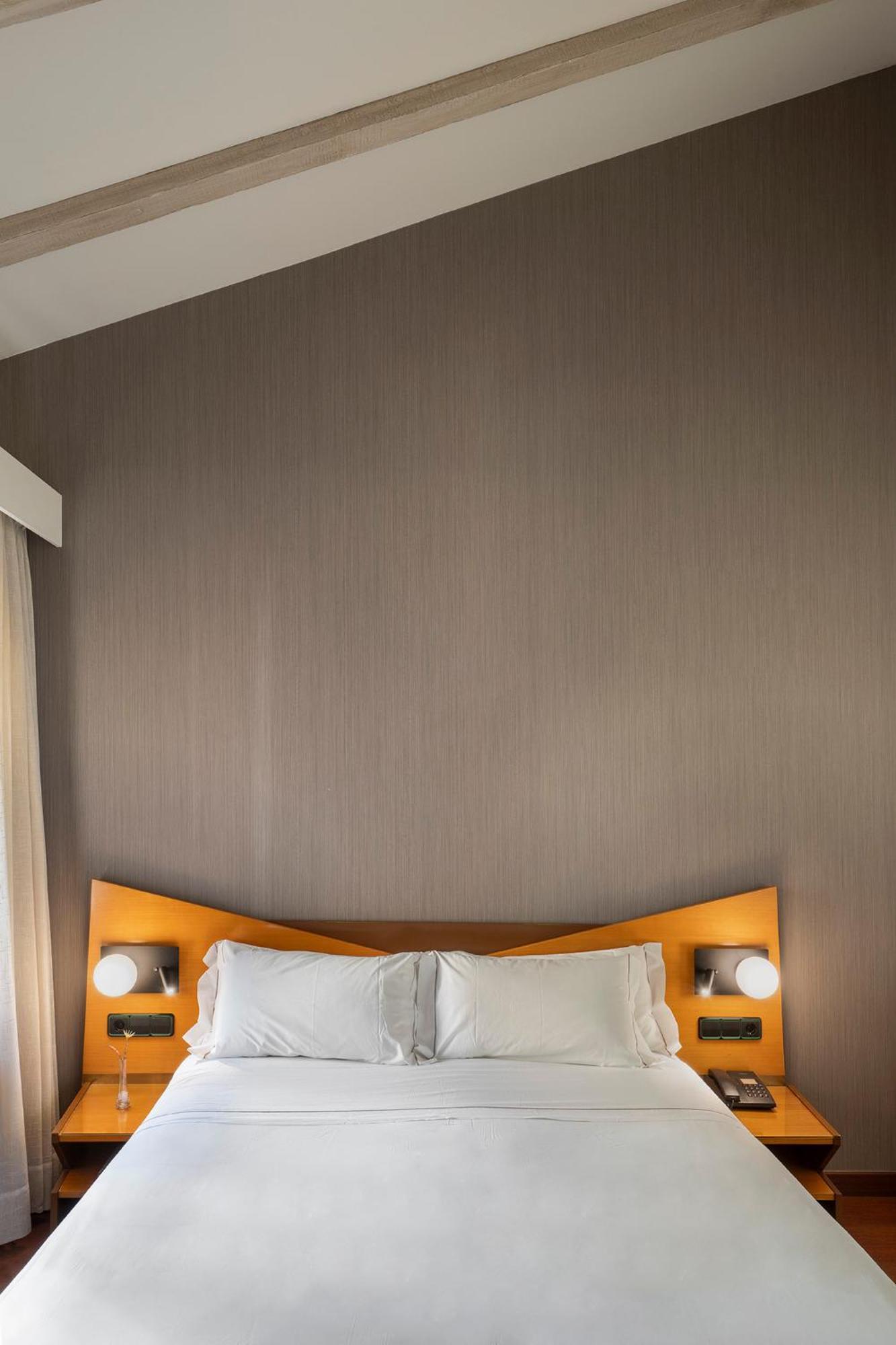 Hotel De L'isard 3*
