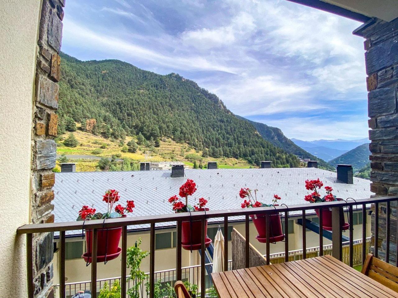 Apartment Terraza Con Increibles Vistas Para 6 Adultos Y 2 Extra Nino - 3 Habitaciones - 2 Banos - Arinsal - Free Parking L By Bonesvacances