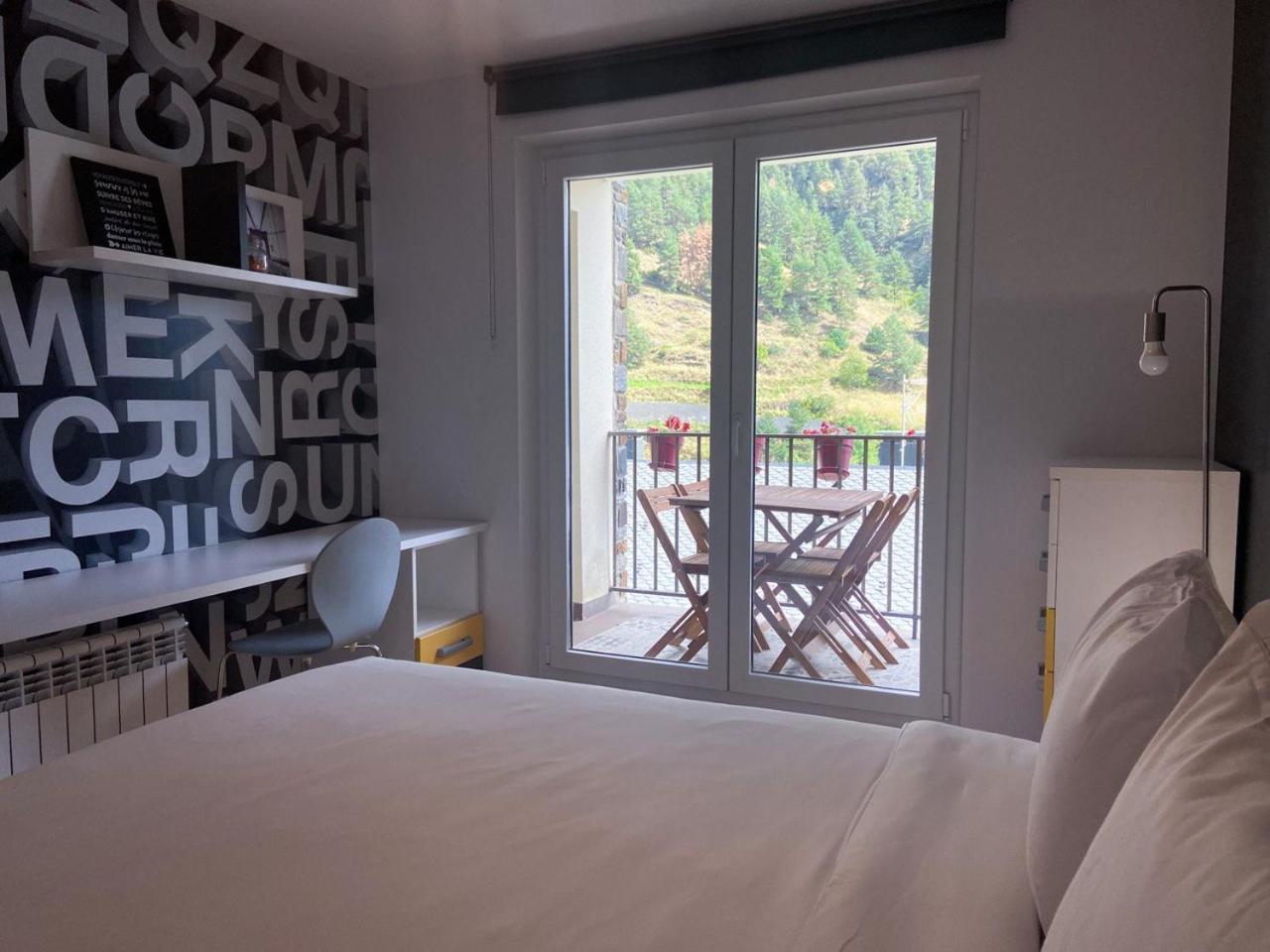 Apartment Terraza Con Increibles Vistas Para 6 Adultos Y 2 Extra Nino - 3 Habitaciones - 2 Banos - Arinsal - Free Parking L By Bonesvacances *