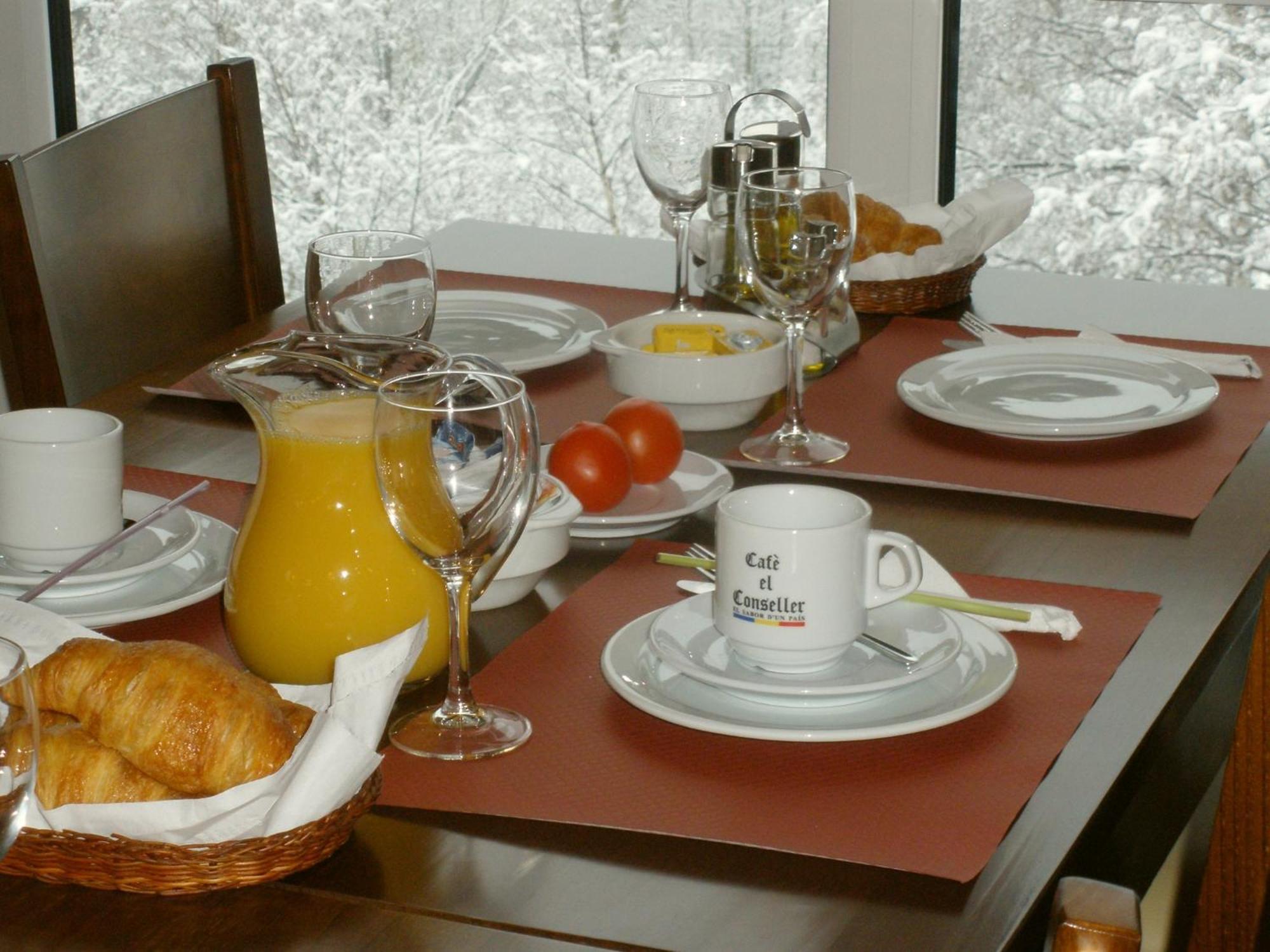 Rialb Apartahotel
