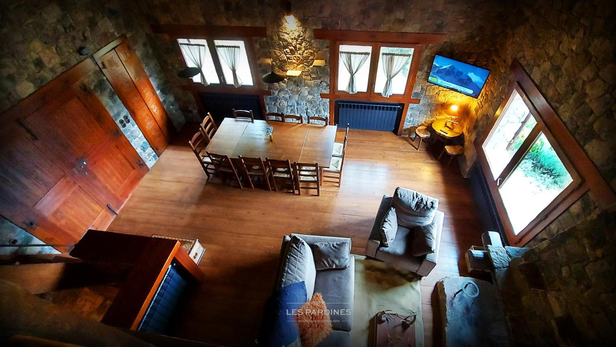Les Pardines 1819 Mountain & 4* Encamp