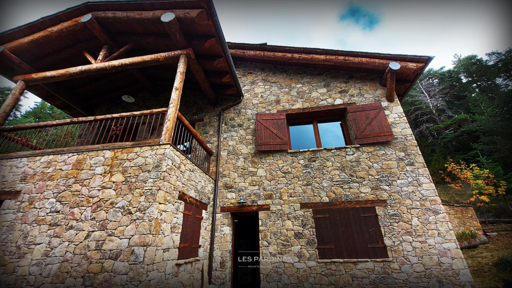 Les Pardines 1819 Mountain & Hotel 4*