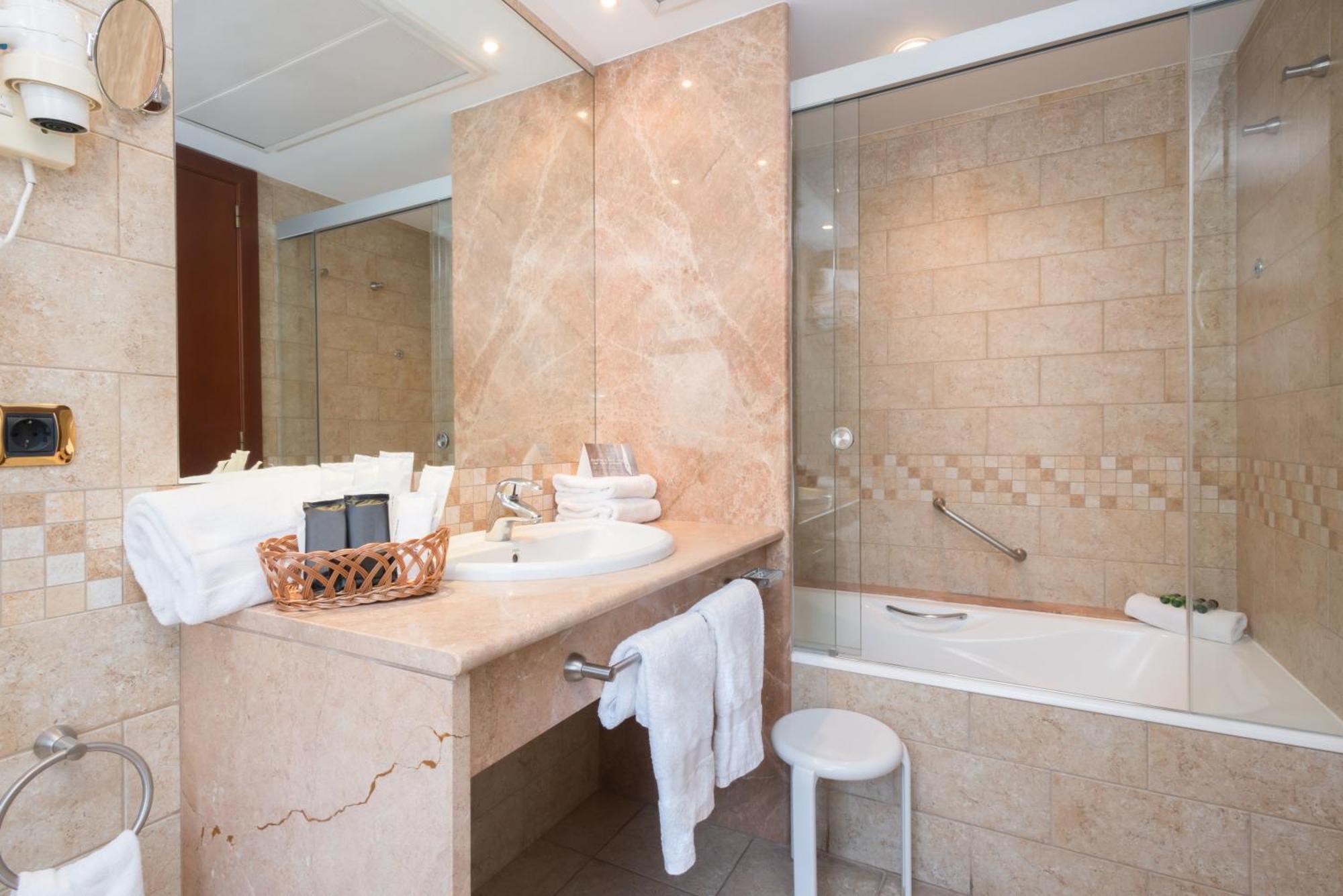 Termes Carlemany Hotel
