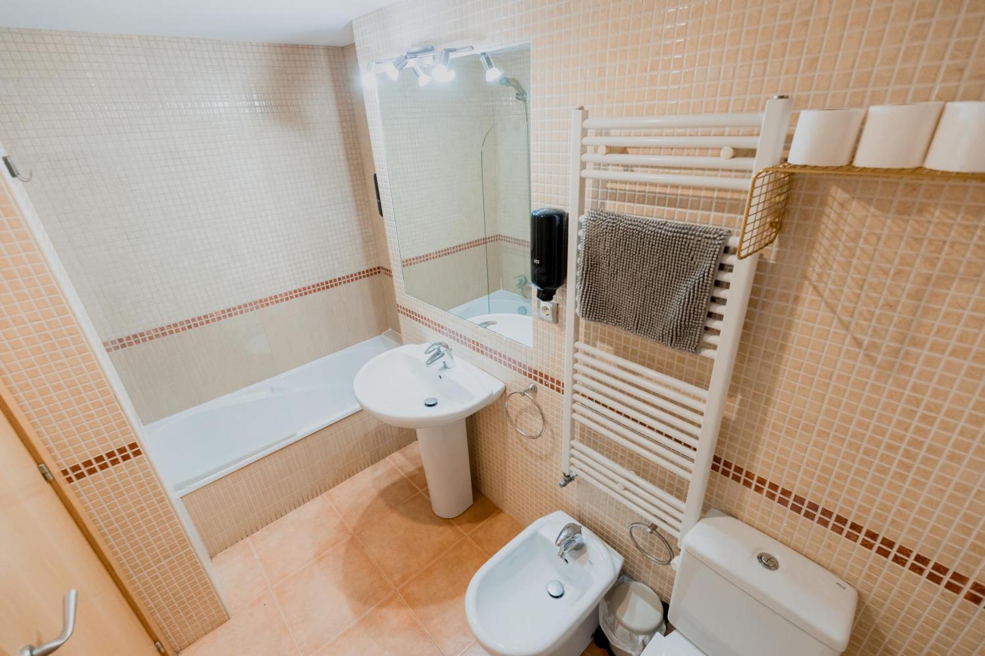 Apartamento Confort Escaldes Hut 5003 - Hut 7755 Andorra la Vieja