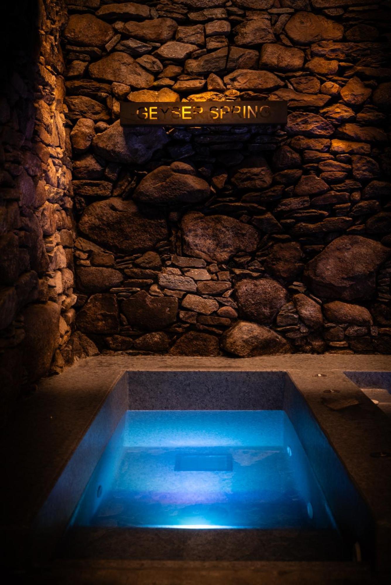 Les Pardines 1819 Mountain & Hotel 4*
