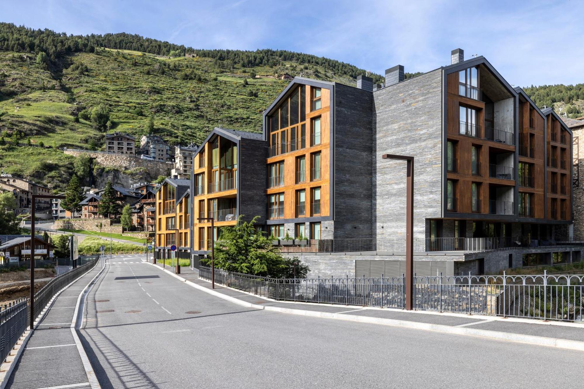 Apartamento Un Diamante De Montana L A Pie De Pistas - Gimnasio - Sauna - Piscina L 8pax L By Bonesvacances