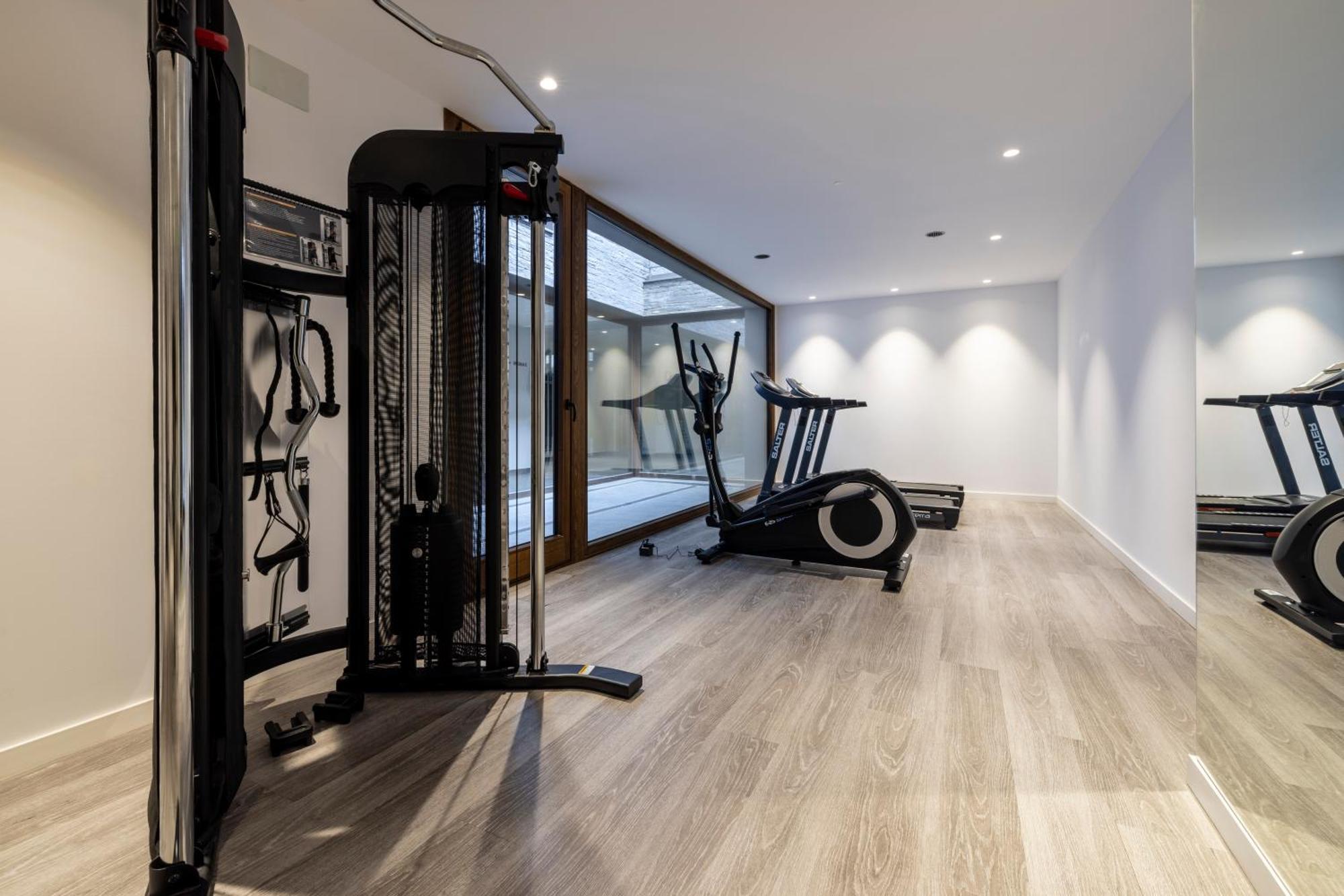 Un Diamante De Montana L A Pie De Pistas De Esqui - Gimnasio - Sauna - Piscina L 8pax L By Bonesvacances Apartment *